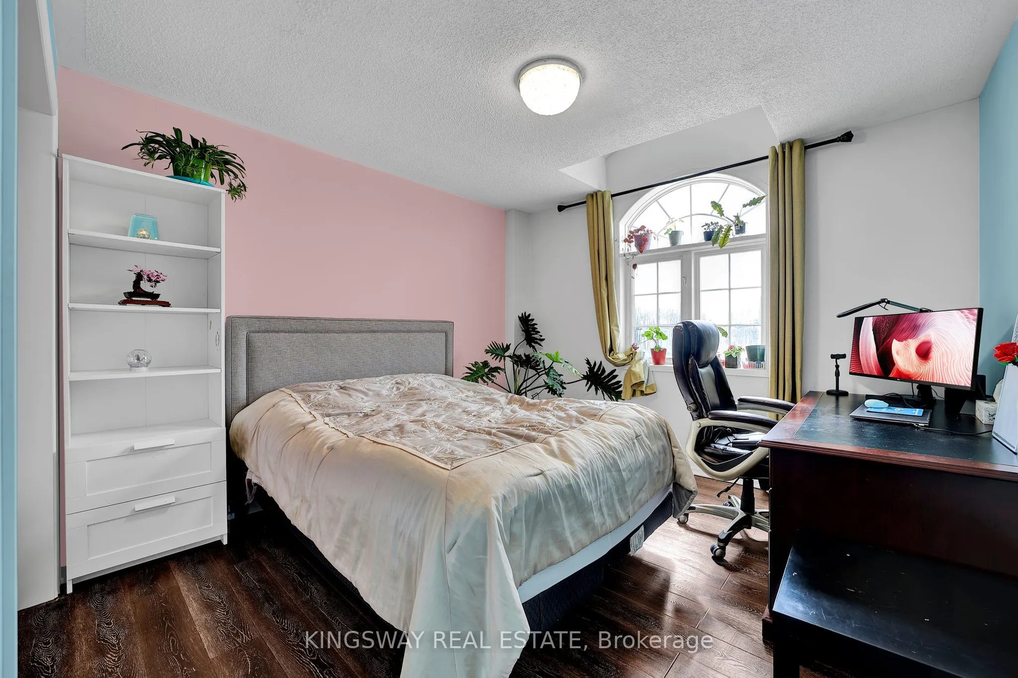 1139 ORIOLE Crescent