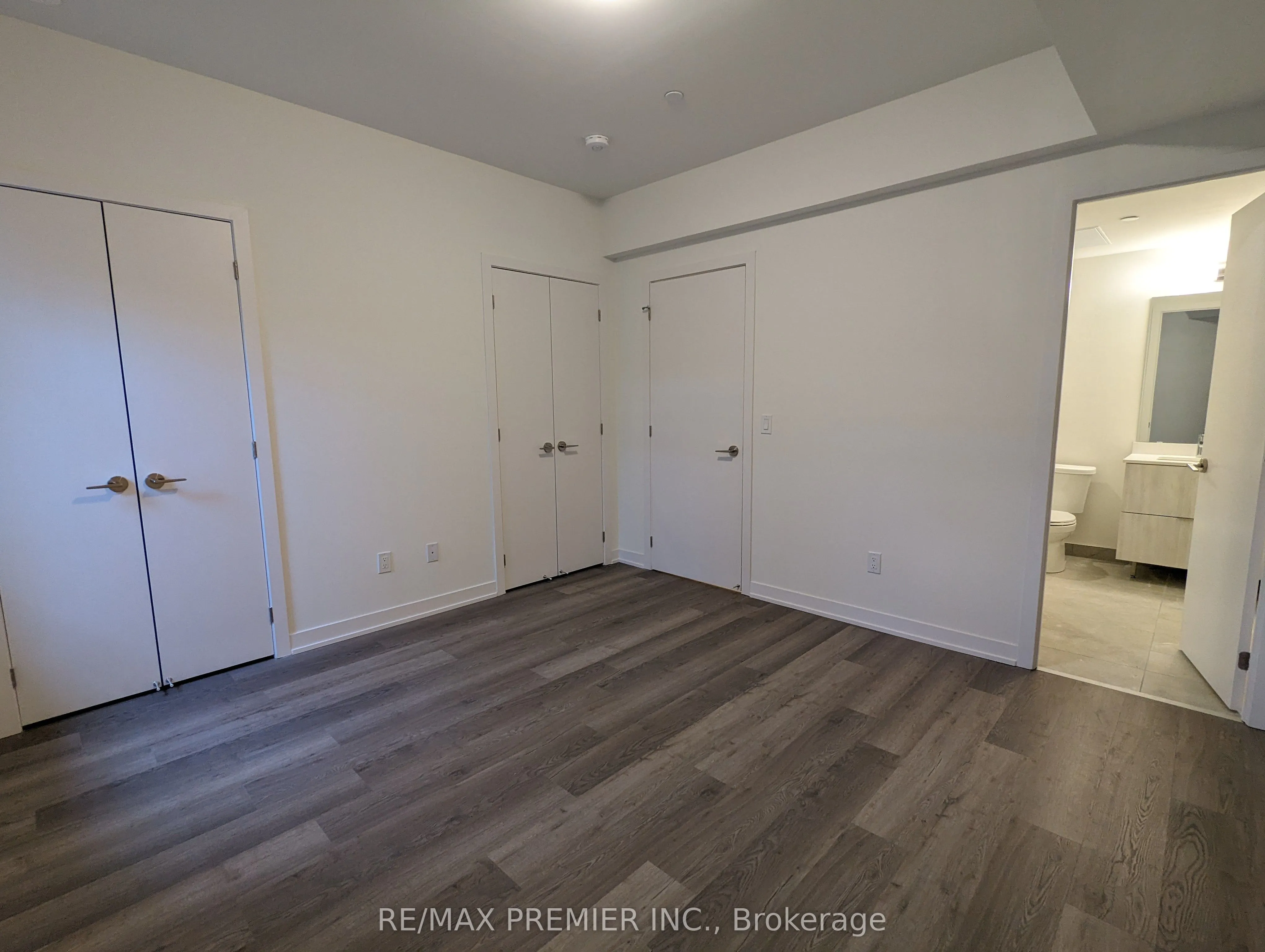 11 Steckley House Lane, #408