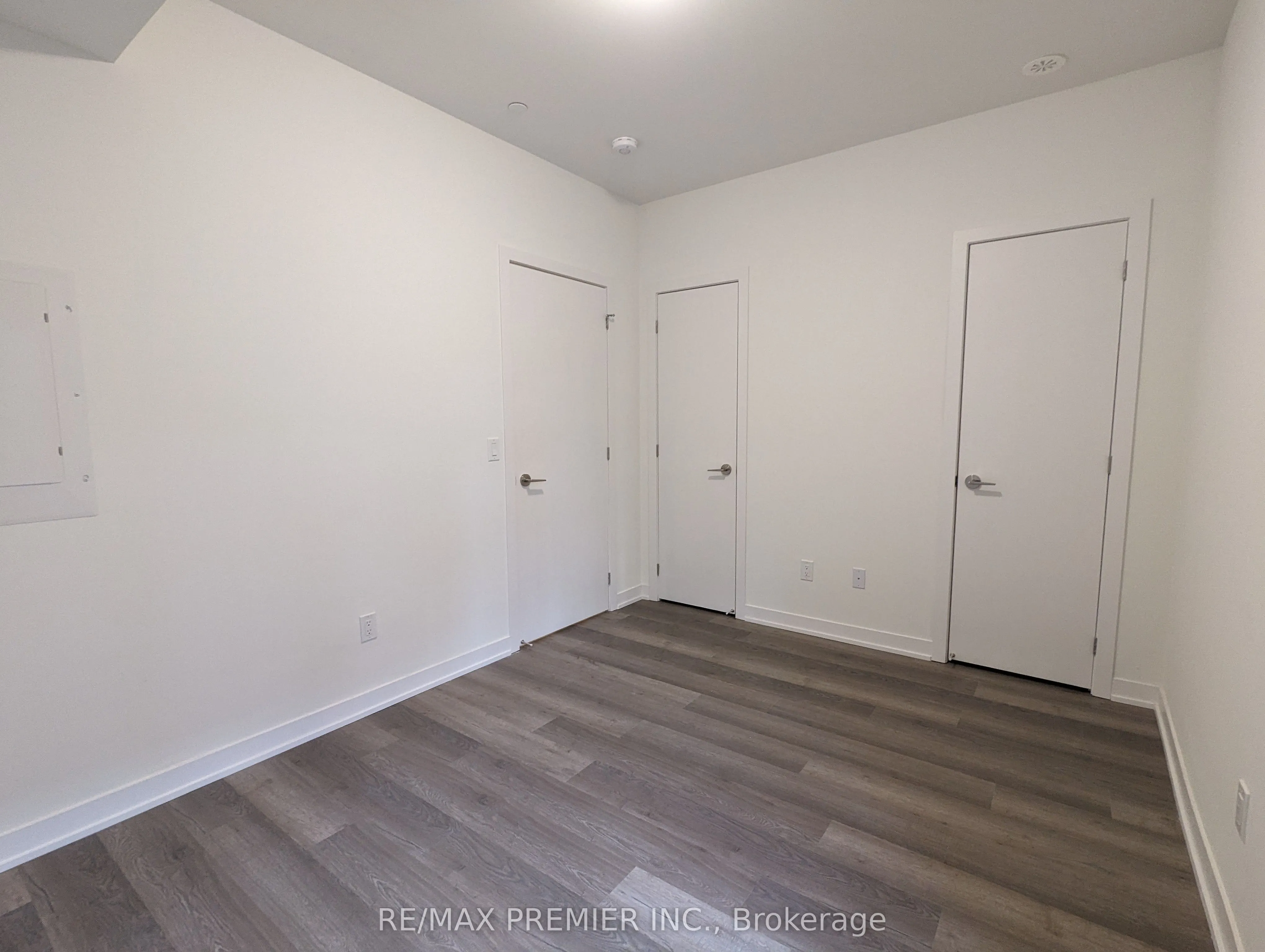 11 Steckley House Lane, #408