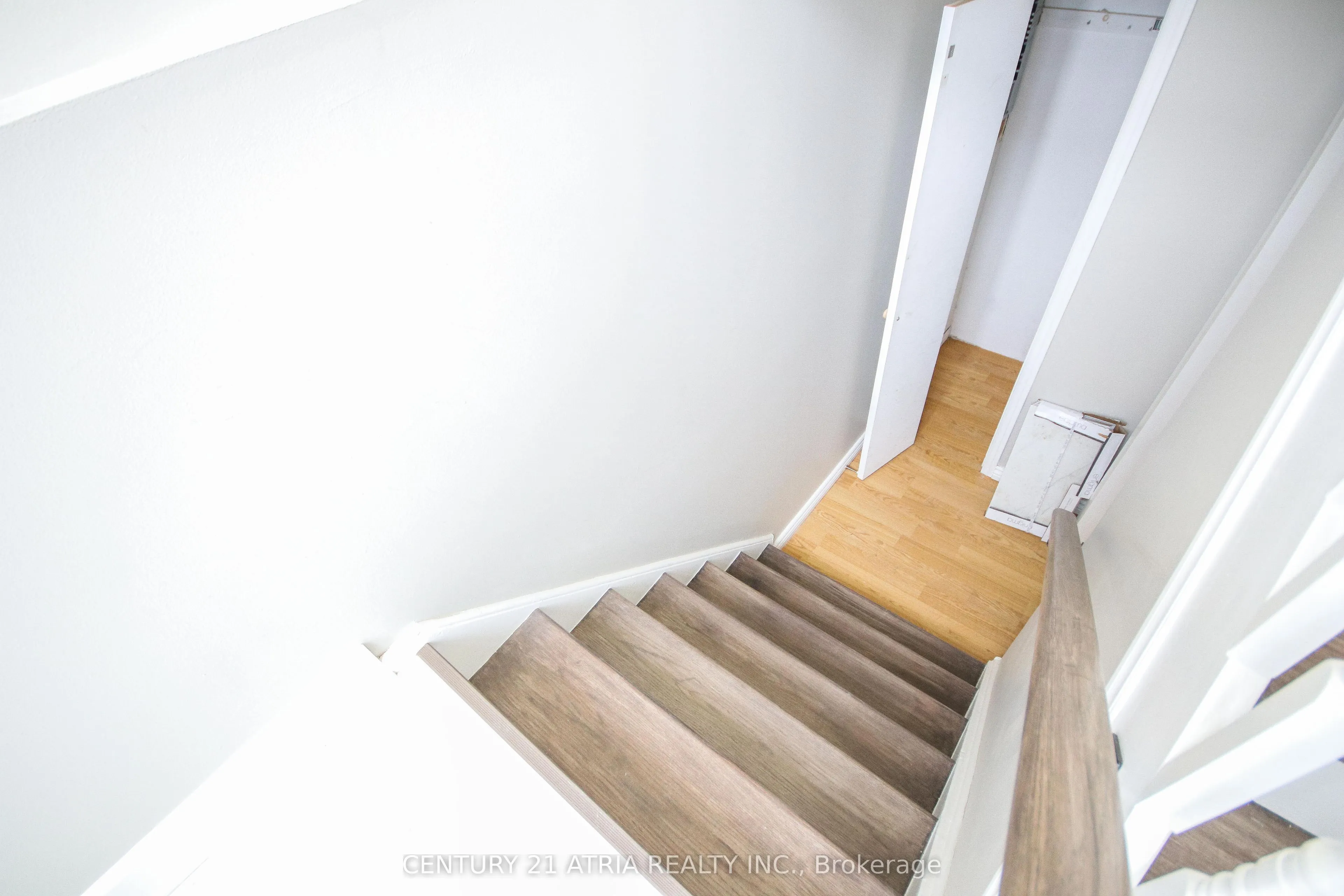 418 Colborne Street, #Upper