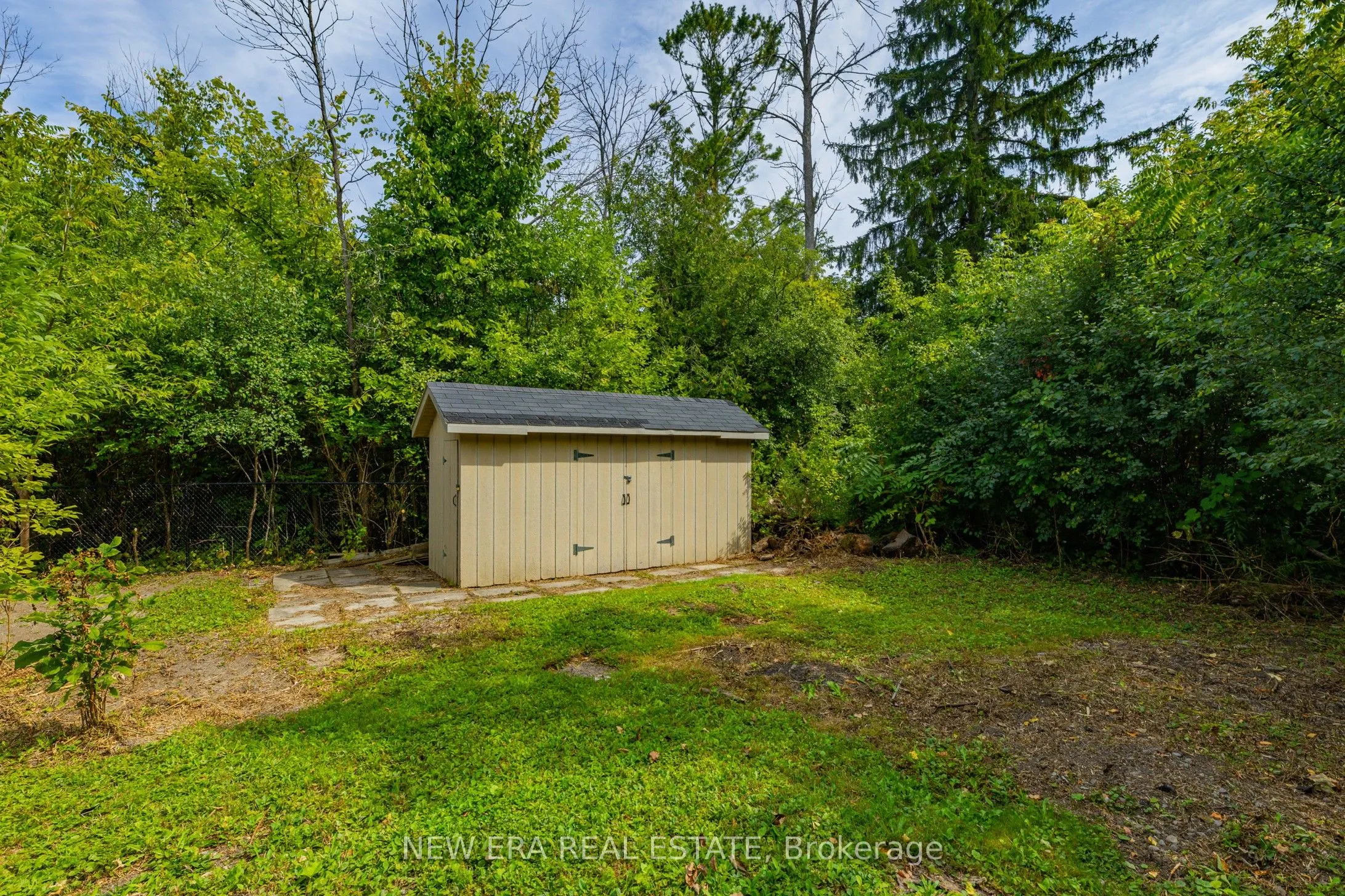1031 Lake Drive N