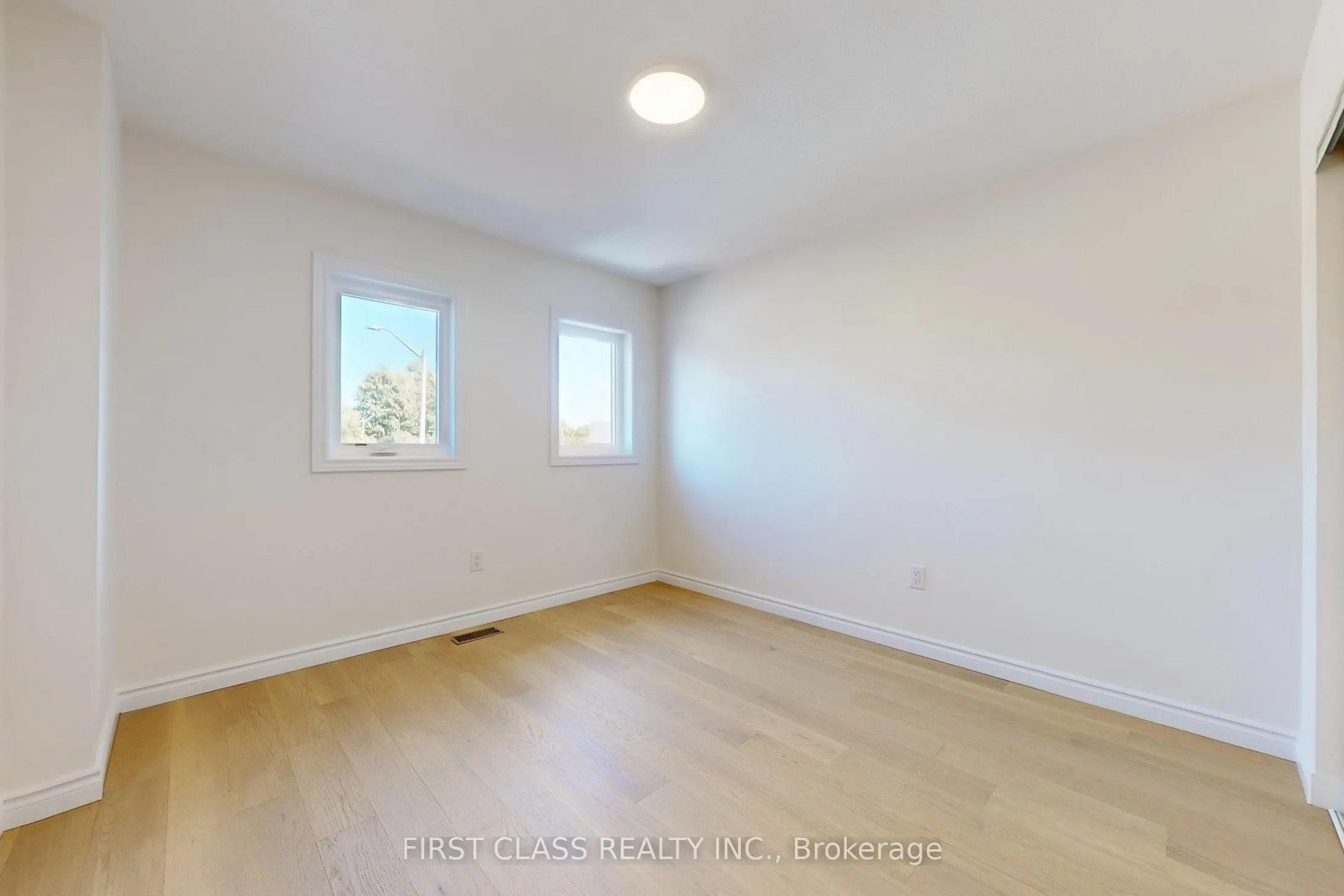 53 Manston Crescent