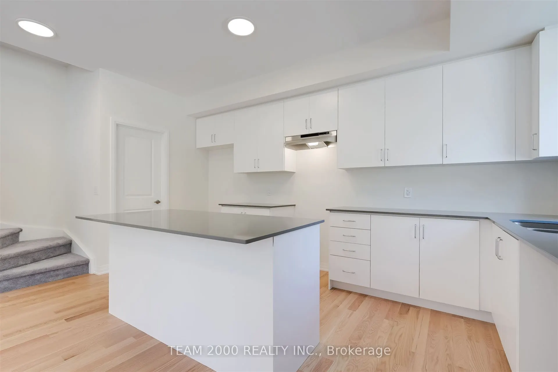 31 Baynes Way, #6