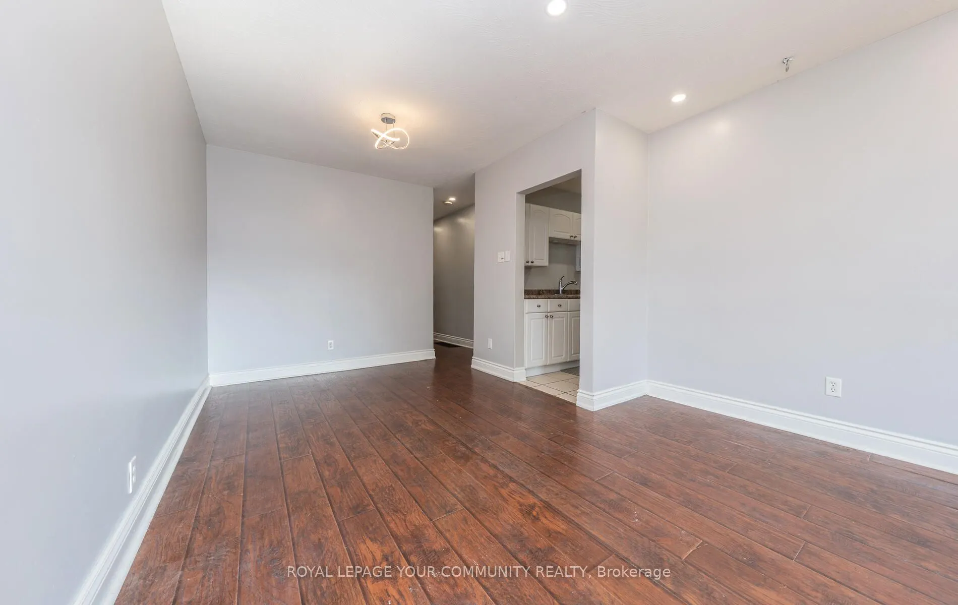 53 Newbury Drive
