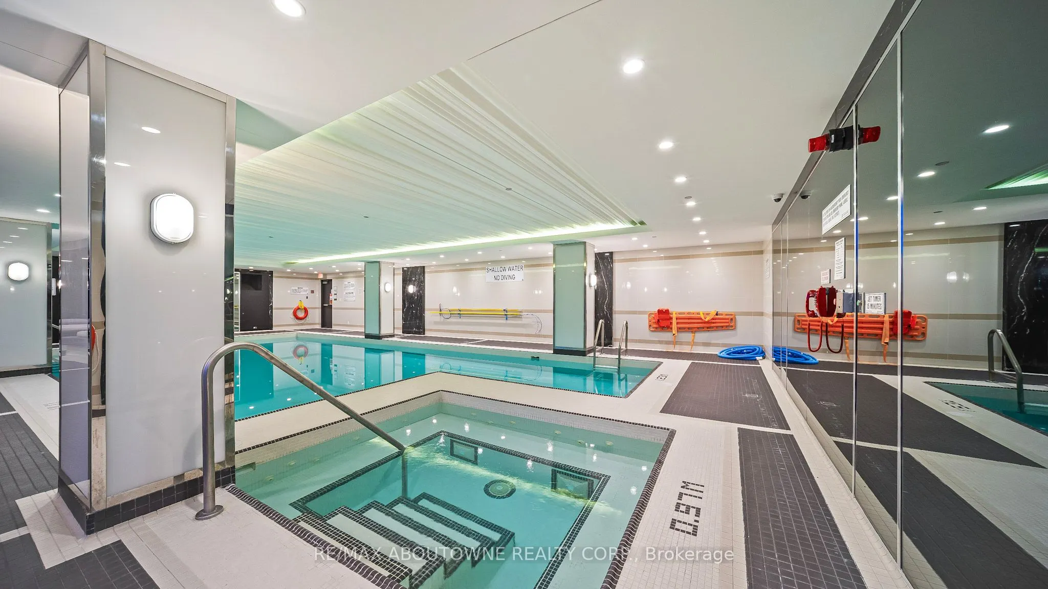 9471 Yonge Street, #LPH07