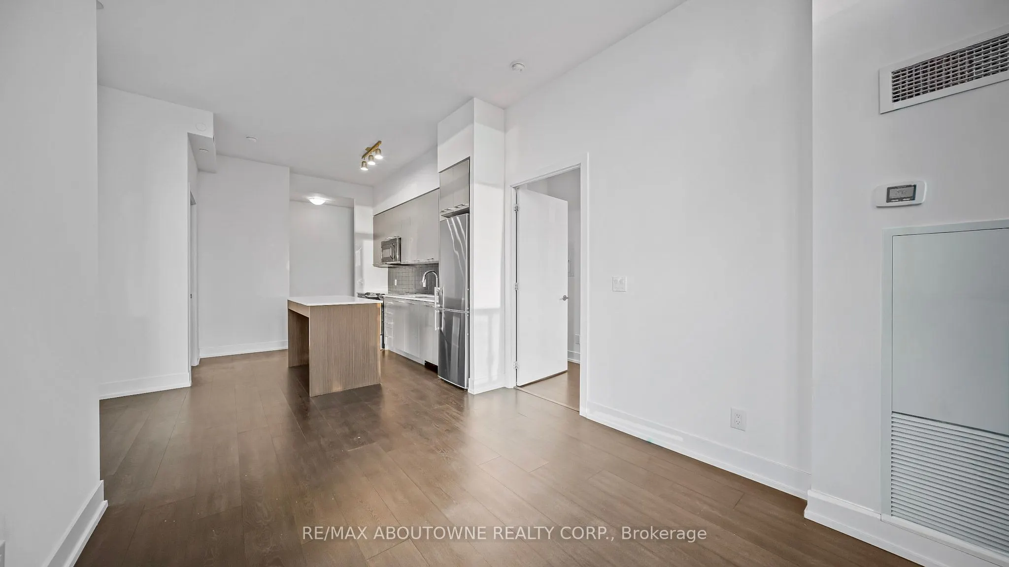 9471 Yonge Street, #LPH07