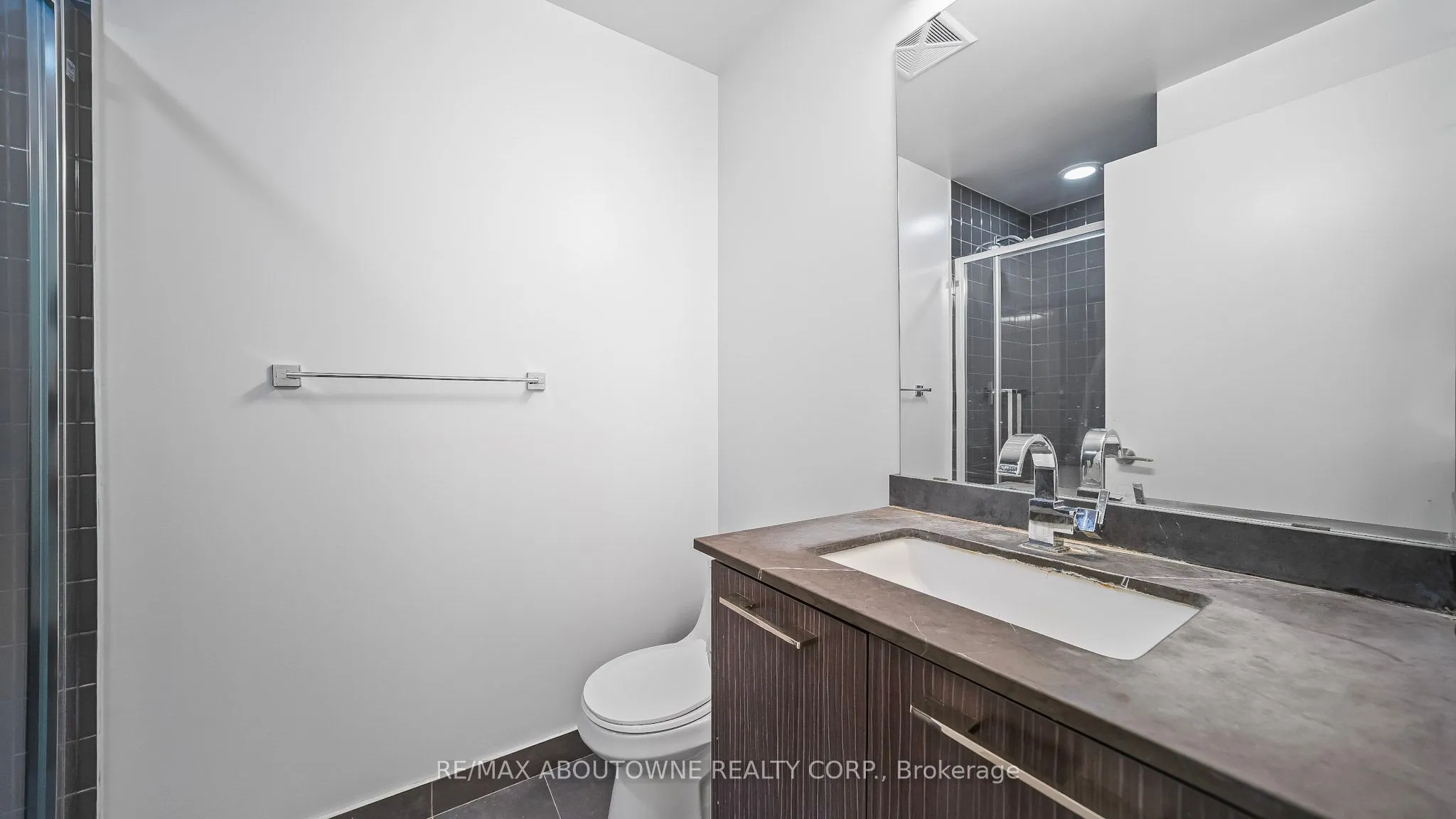 9471 Yonge Street, #LPH07