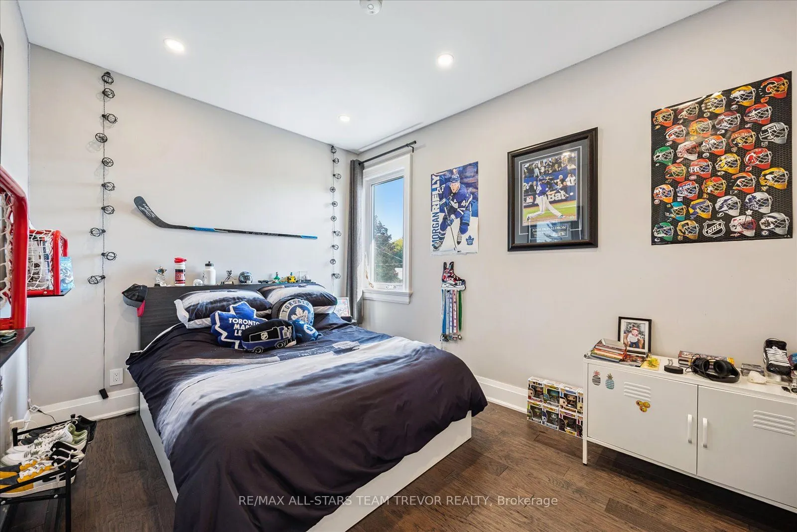 122 Roxborough Road