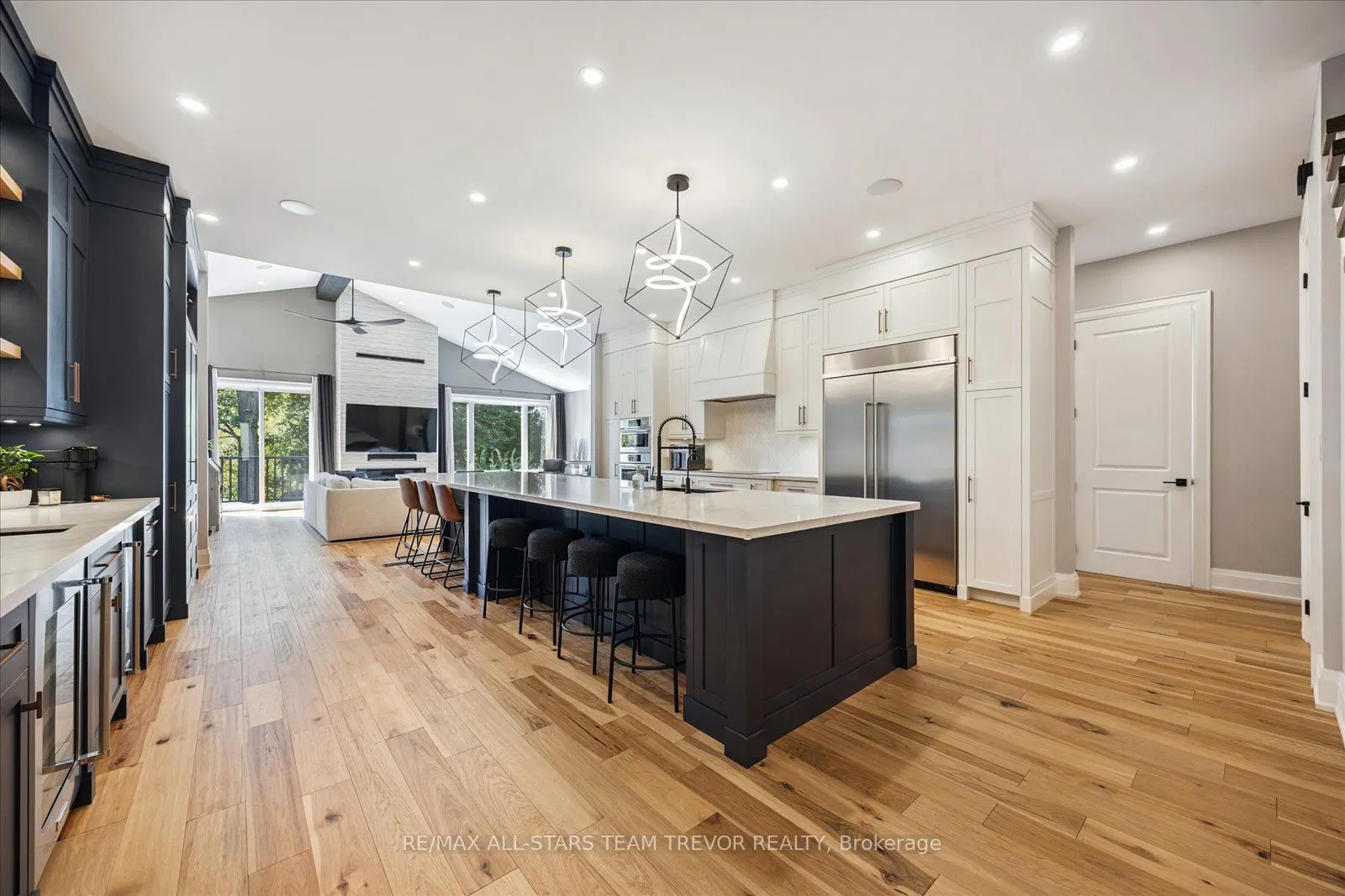 122 Roxborough Road