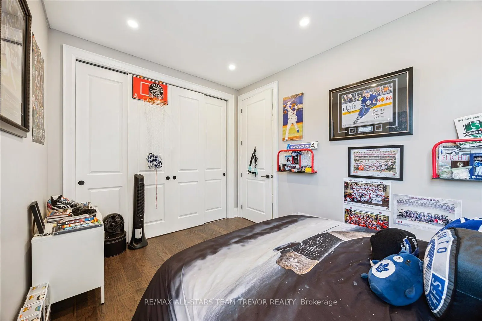 122 Roxborough Road