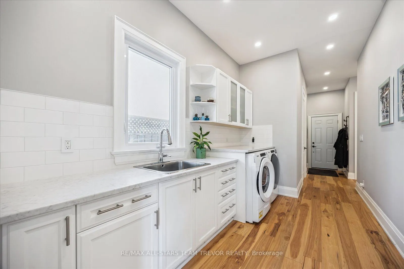 122 Roxborough Road