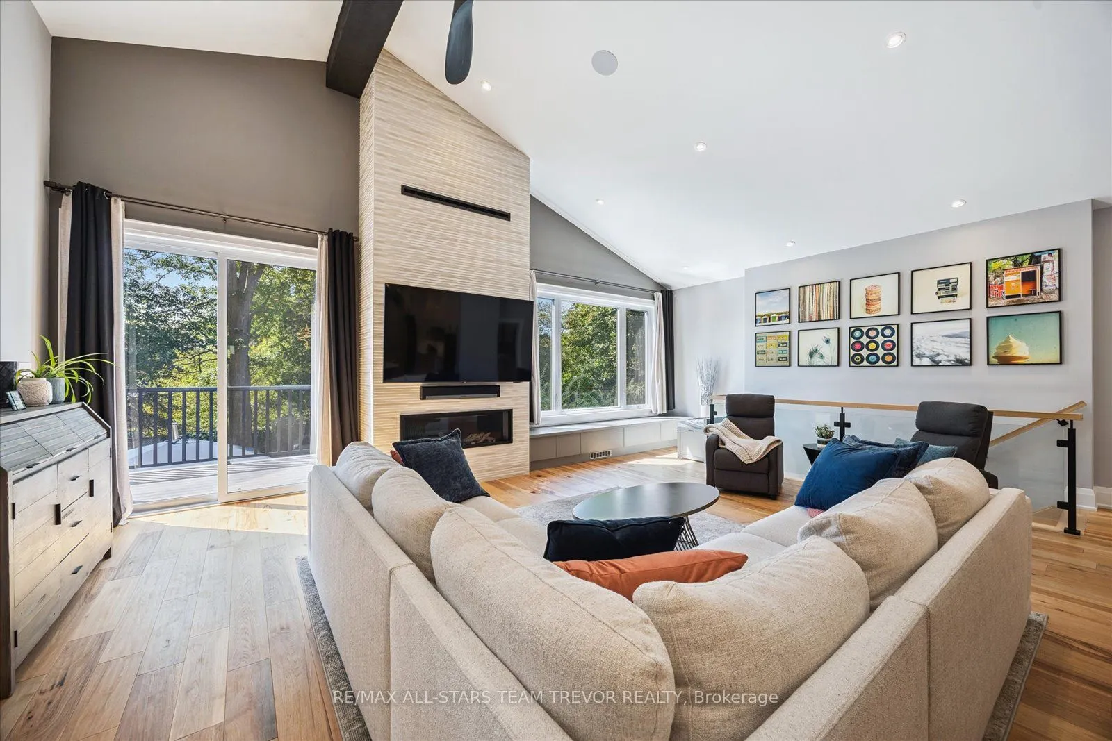 122 Roxborough Road