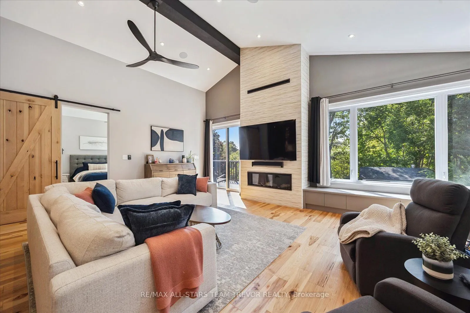 122 Roxborough Road