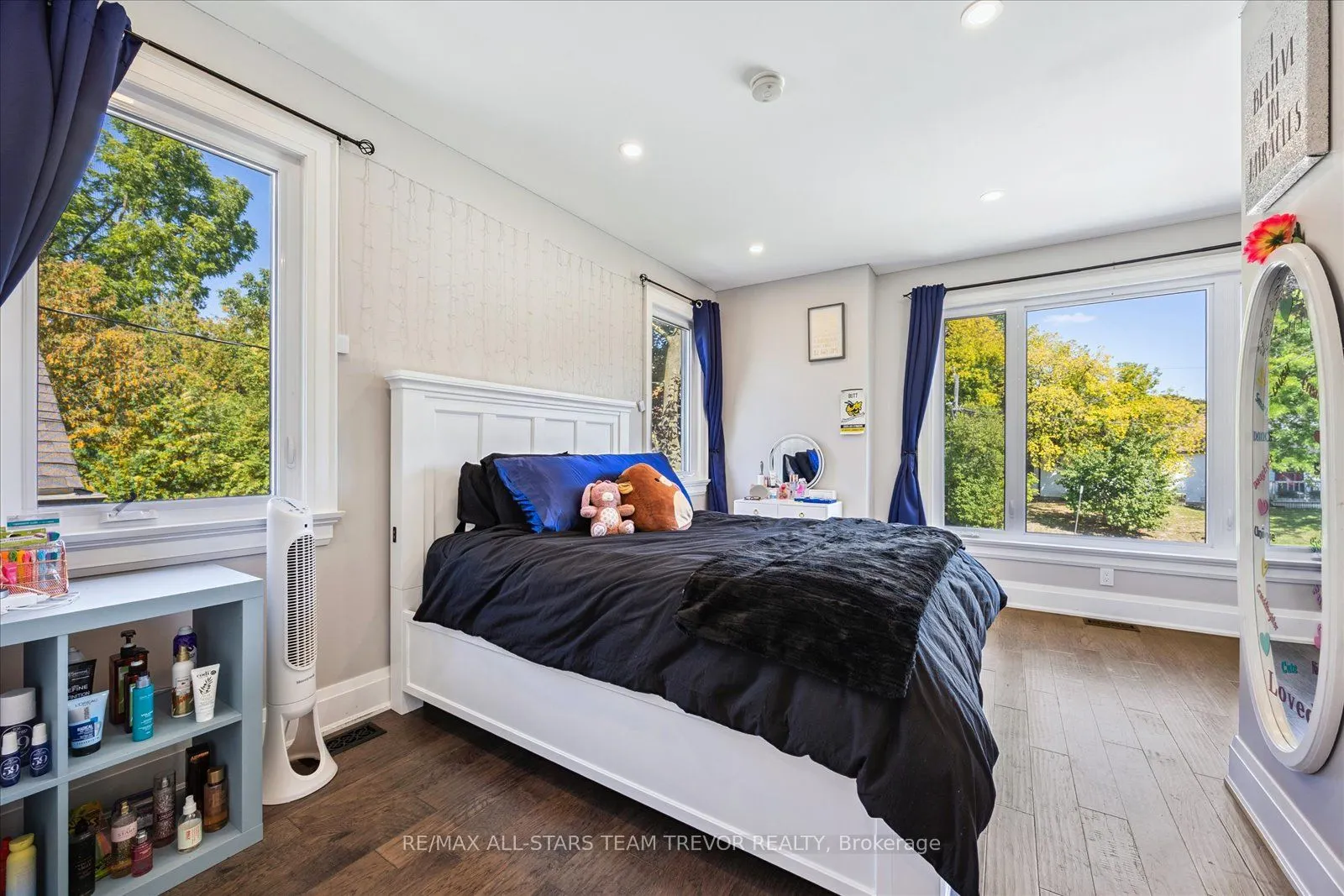122 Roxborough Road