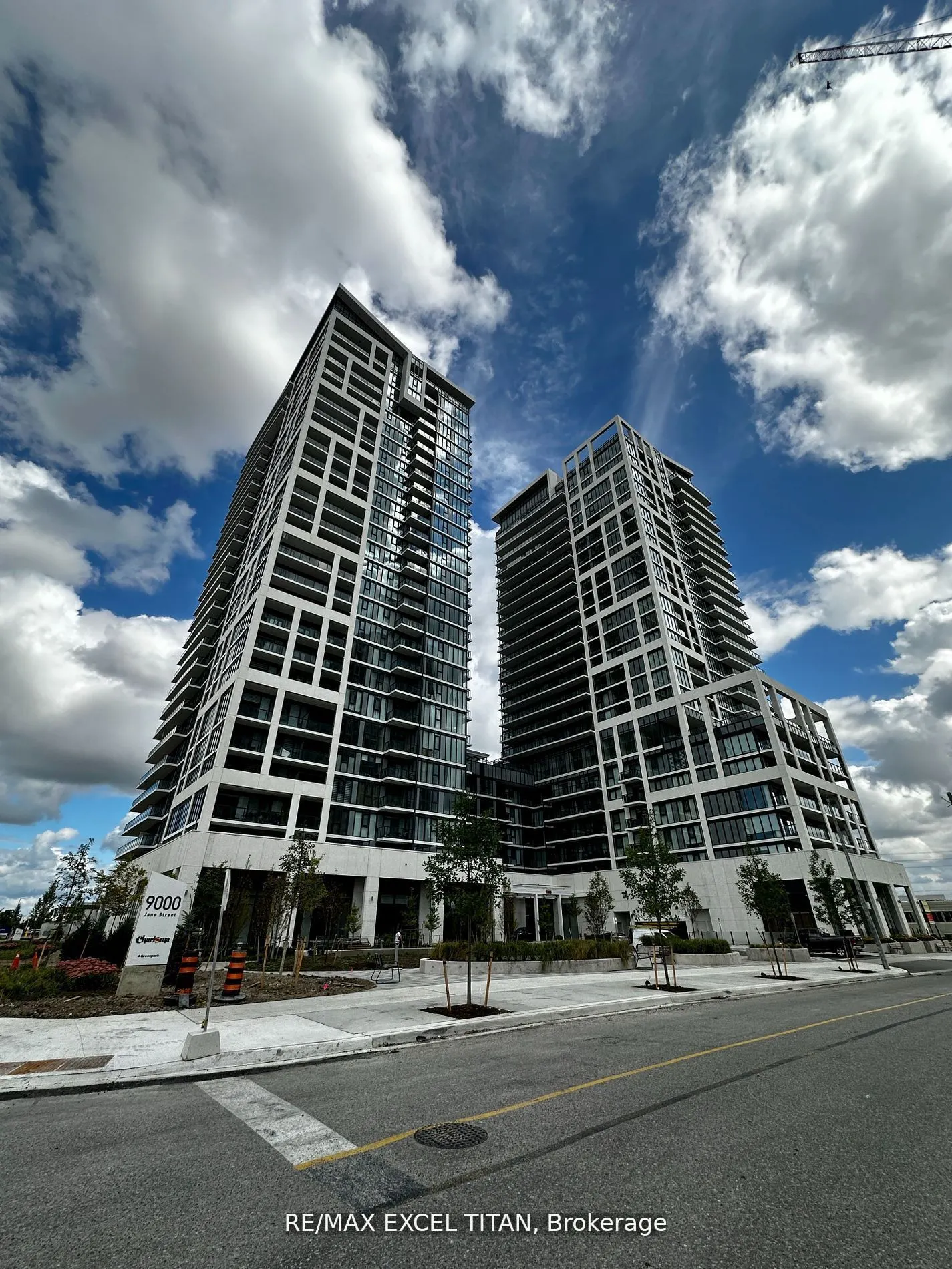 9000 Jane Street, #1617