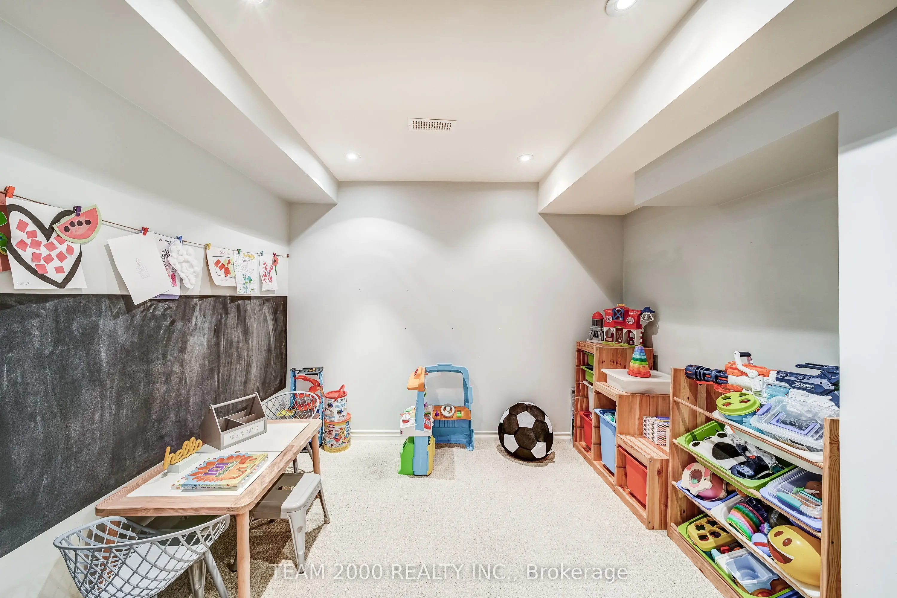 119 Gwillimbury Drive