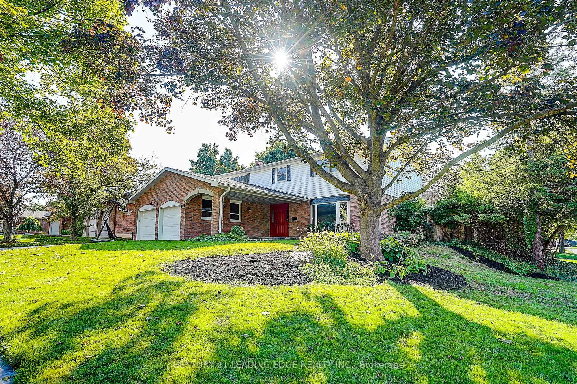 101 RAMONA Boulevard