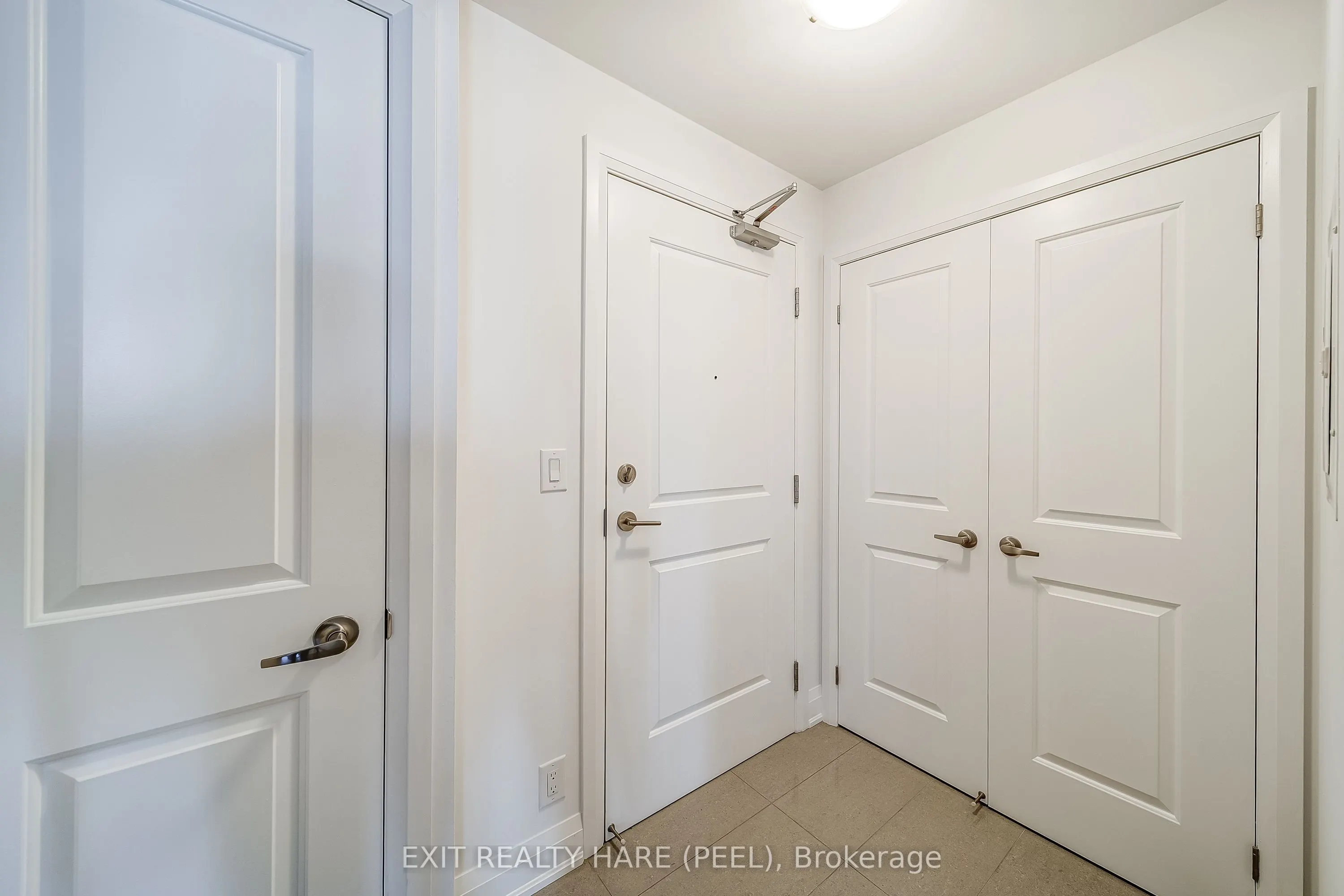 12 Woodstream Boulevard, #706