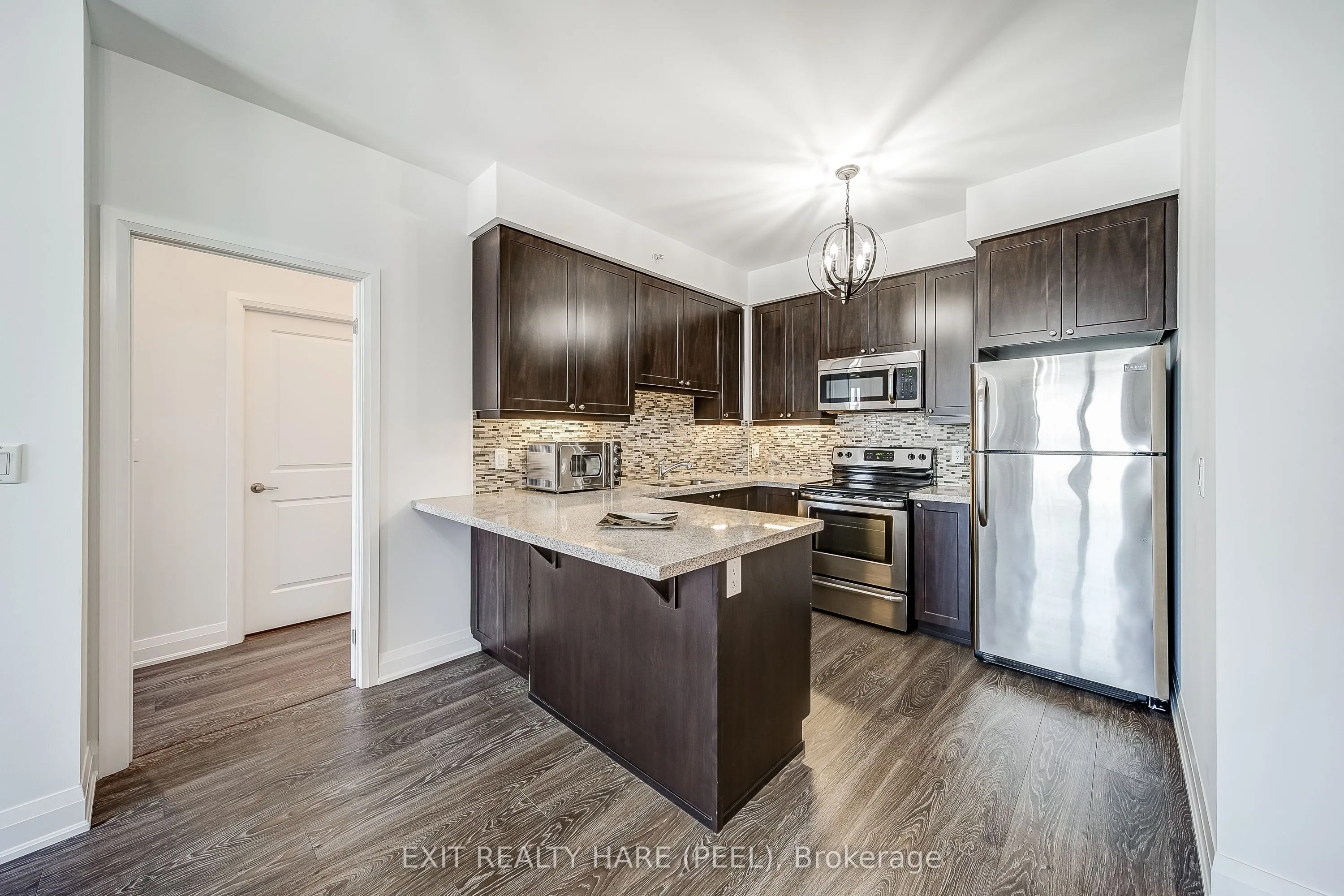 12 Woodstream Boulevard, #706