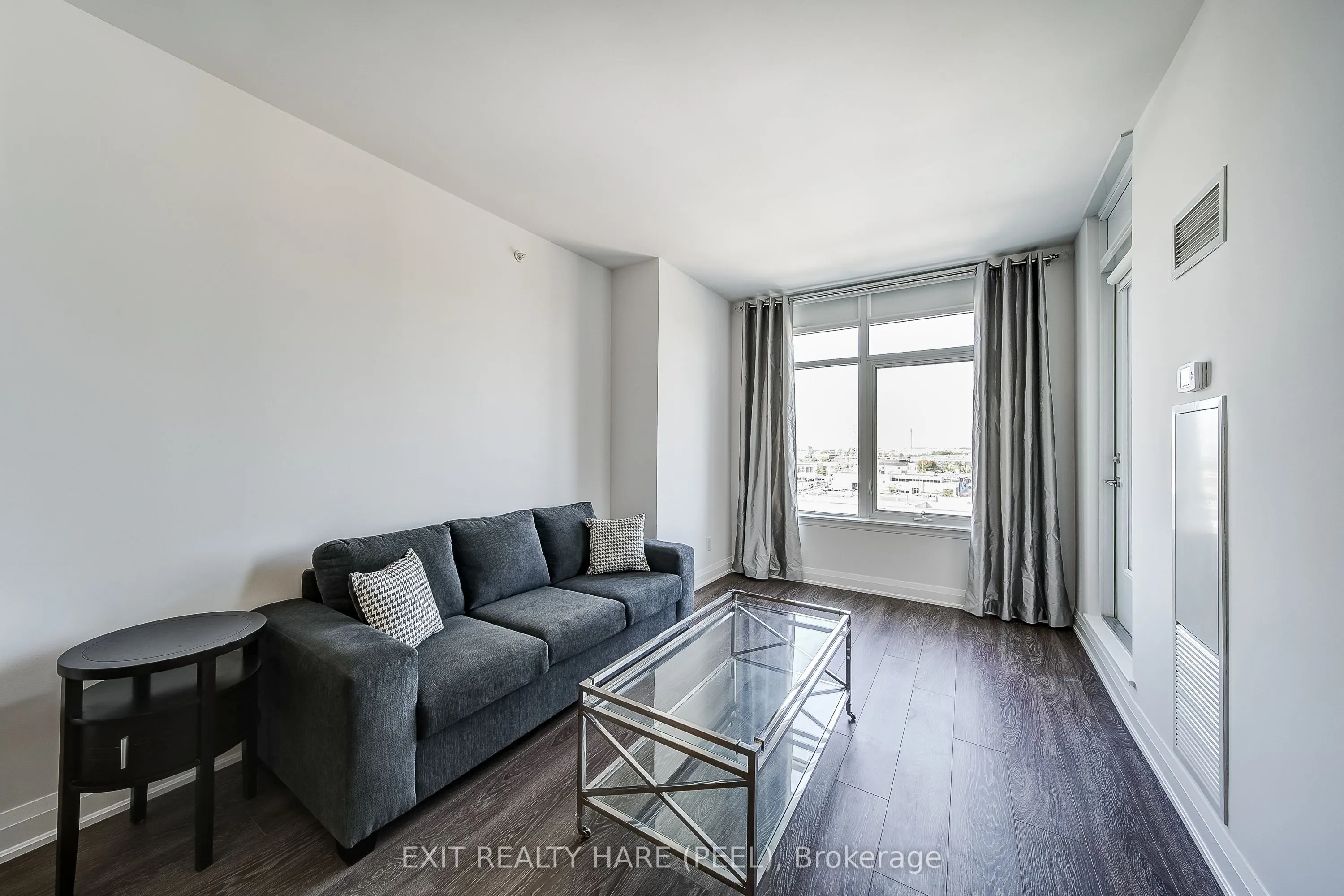 12 Woodstream Boulevard, #706