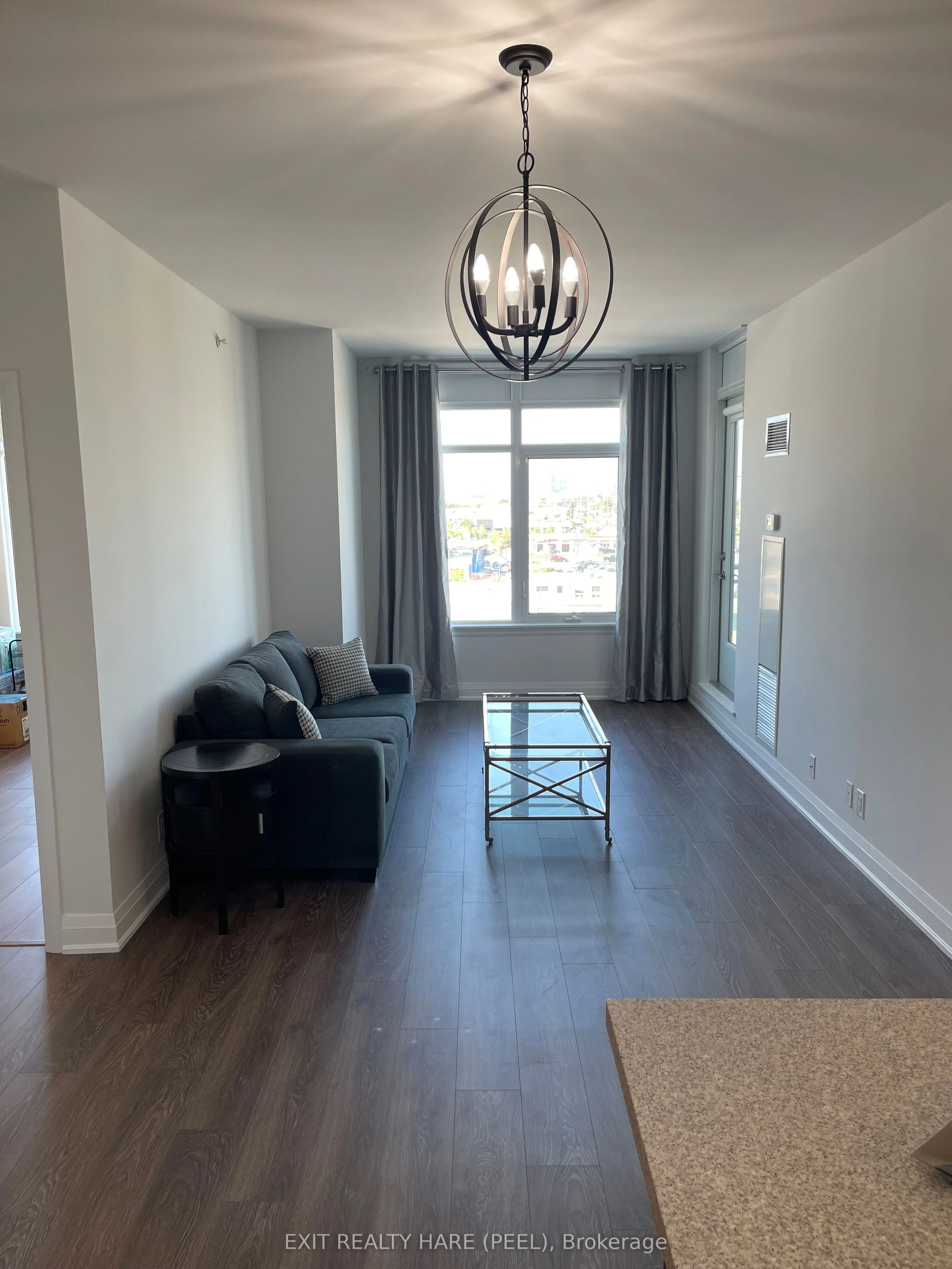 12 Woodstream Boulevard, #706