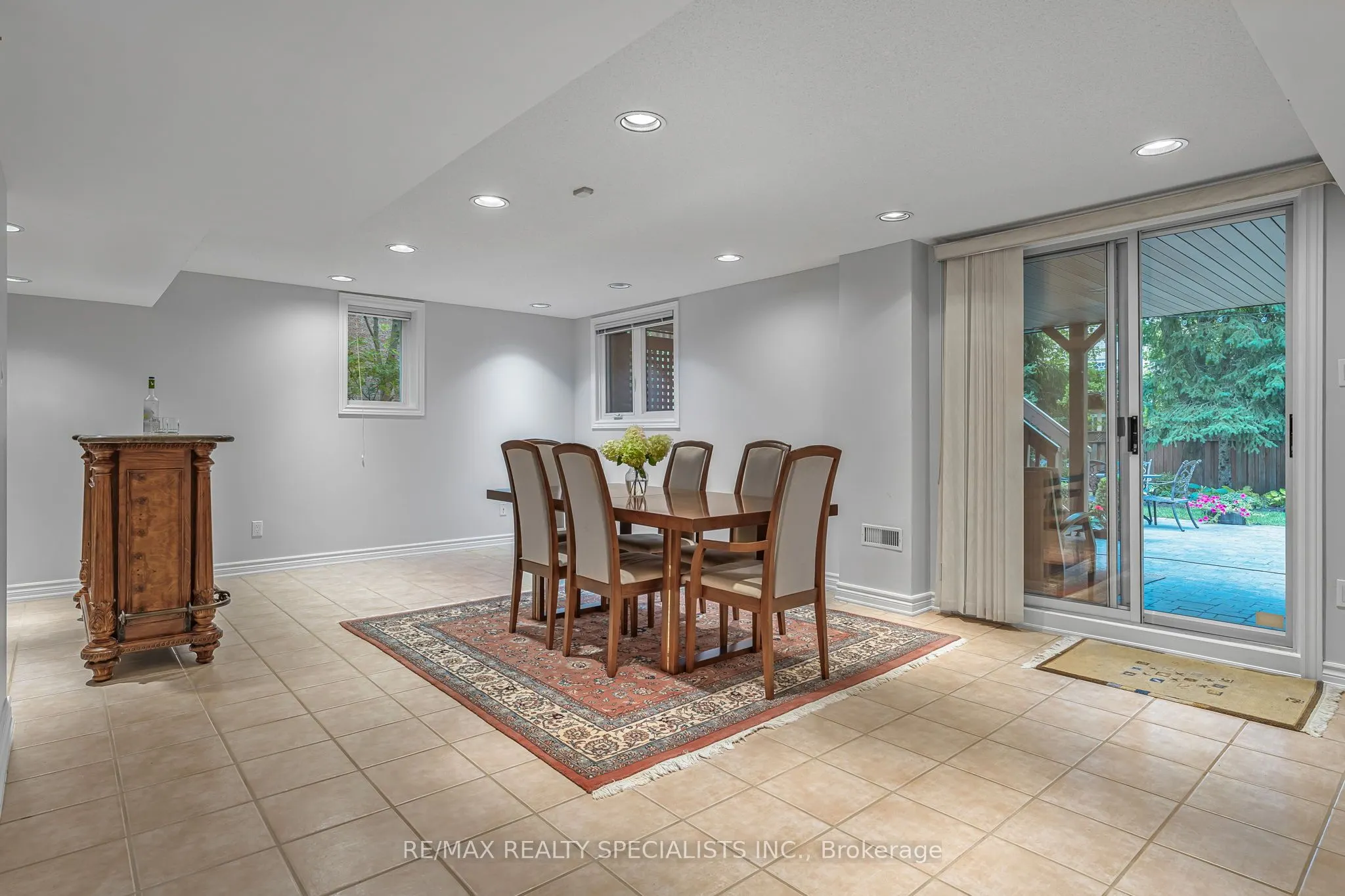 91 Silver Rose Crescent