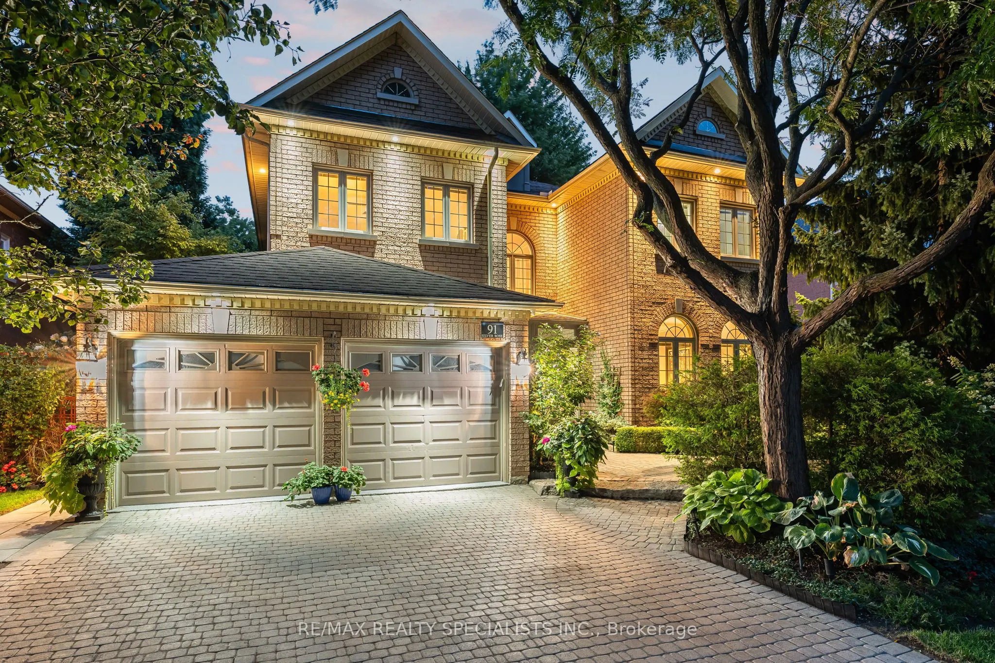 91 Silver Rose Crescent