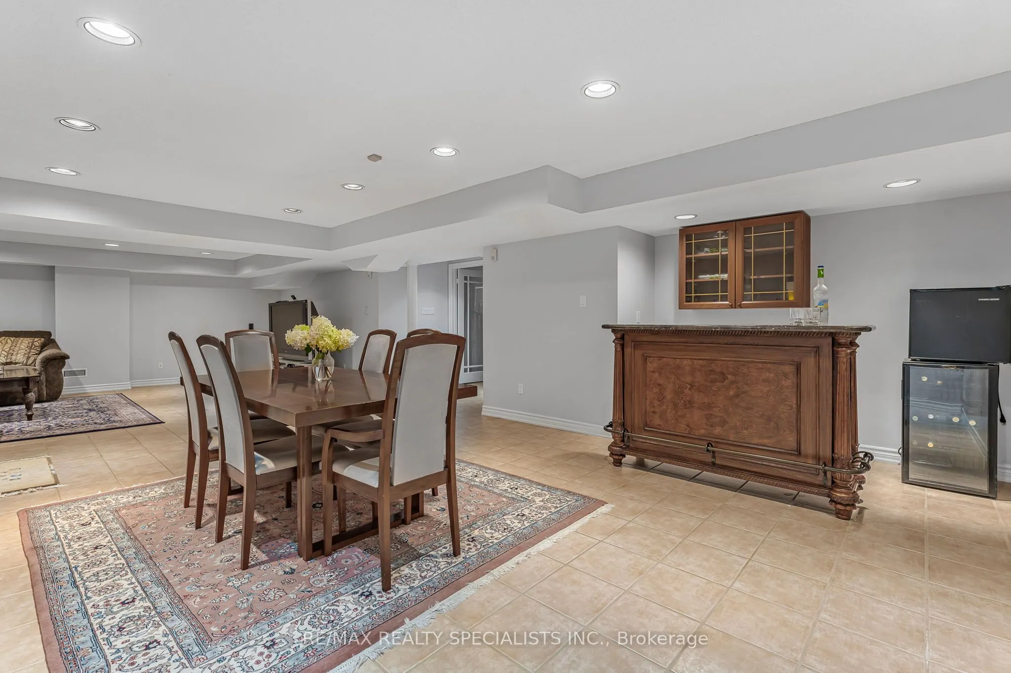 91 Silver Rose Crescent