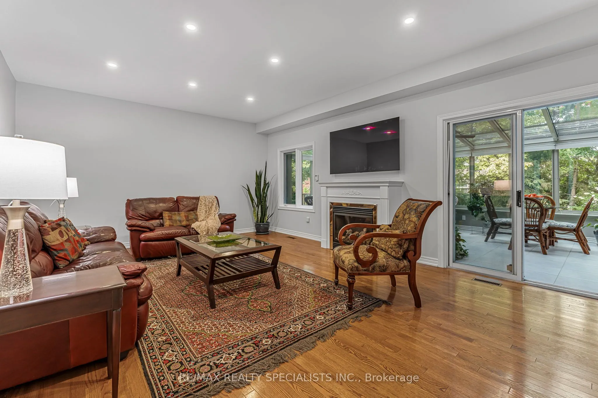 91 Silver Rose Crescent