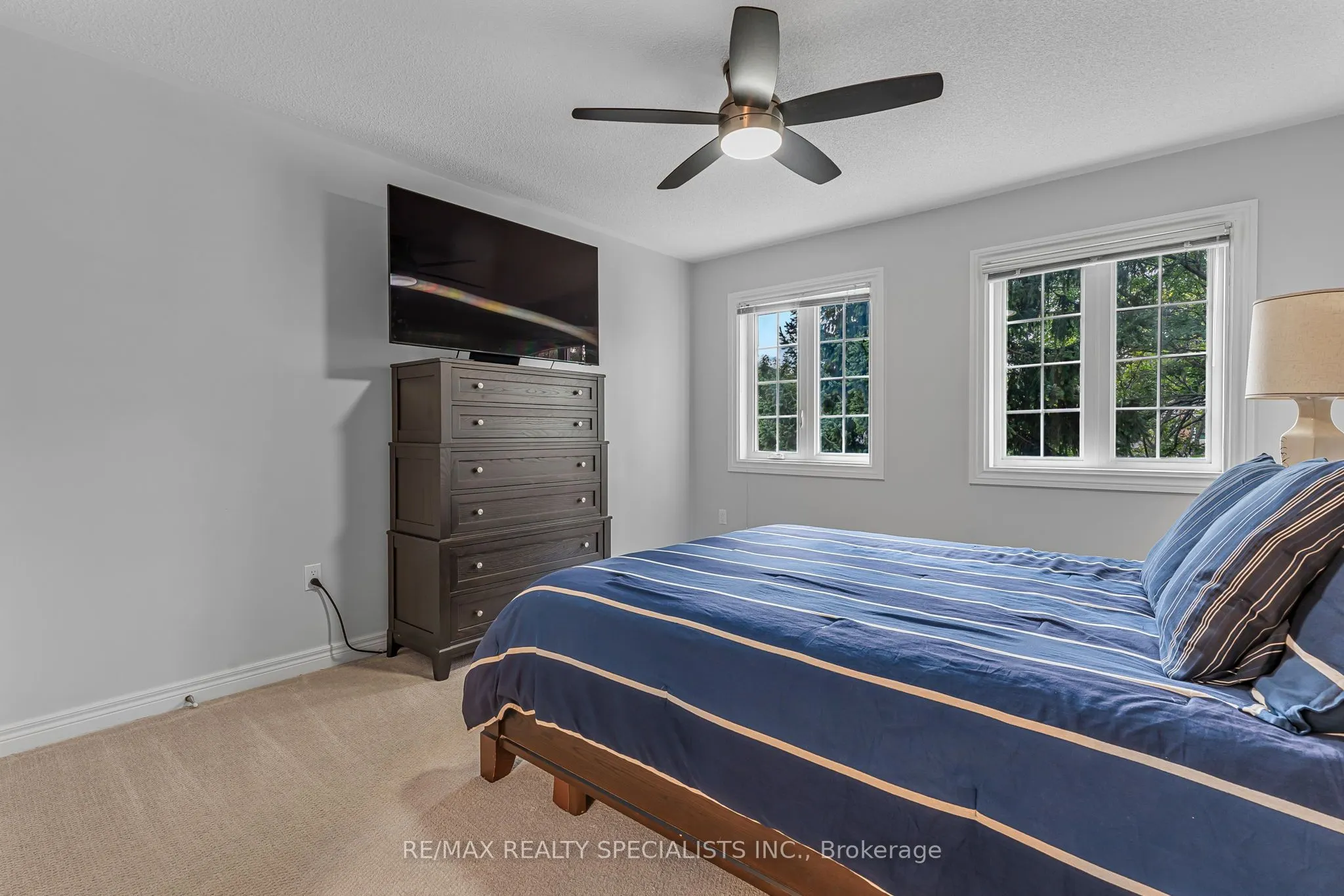 91 Silver Rose Crescent