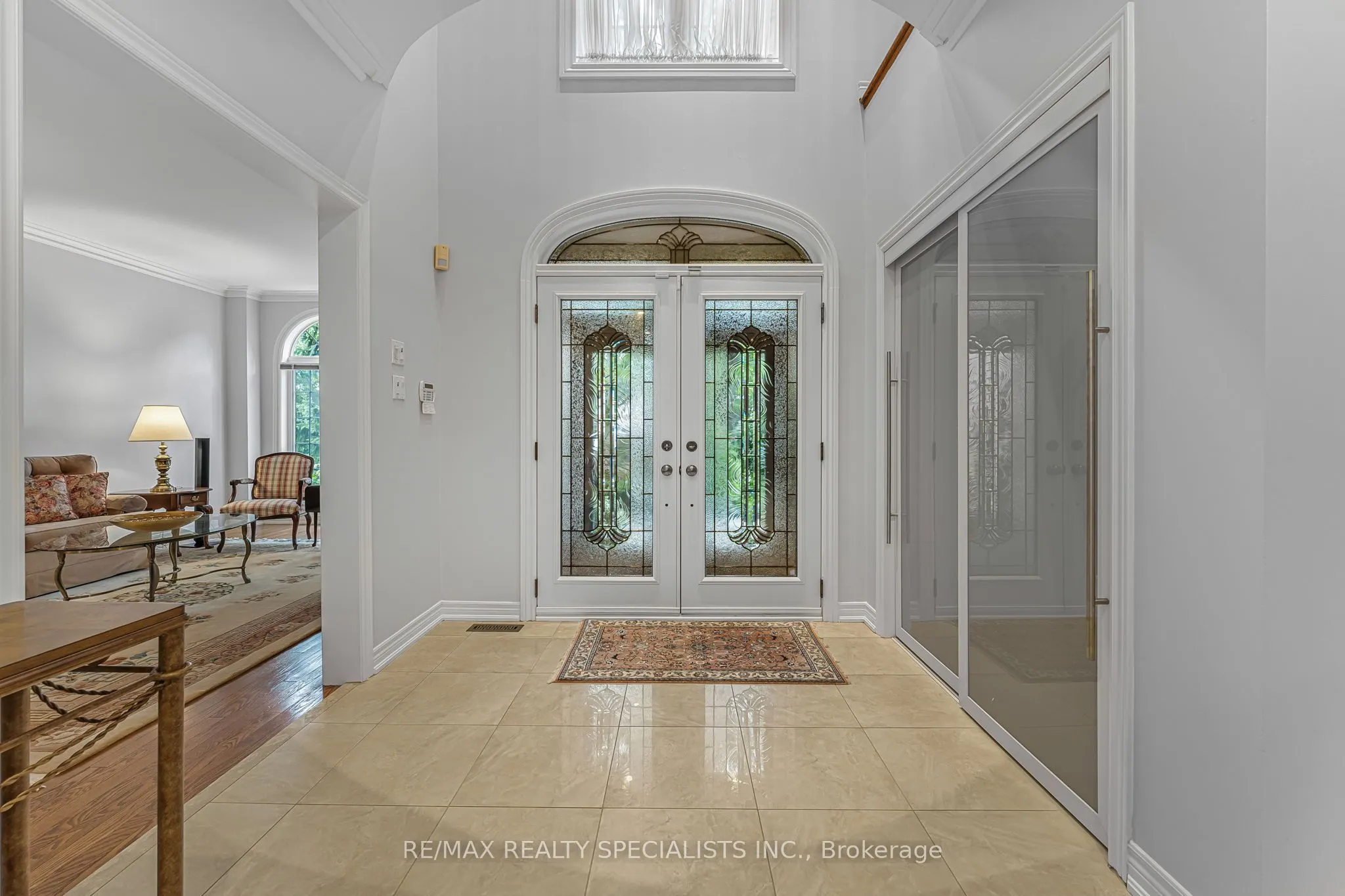 91 Silver Rose Crescent