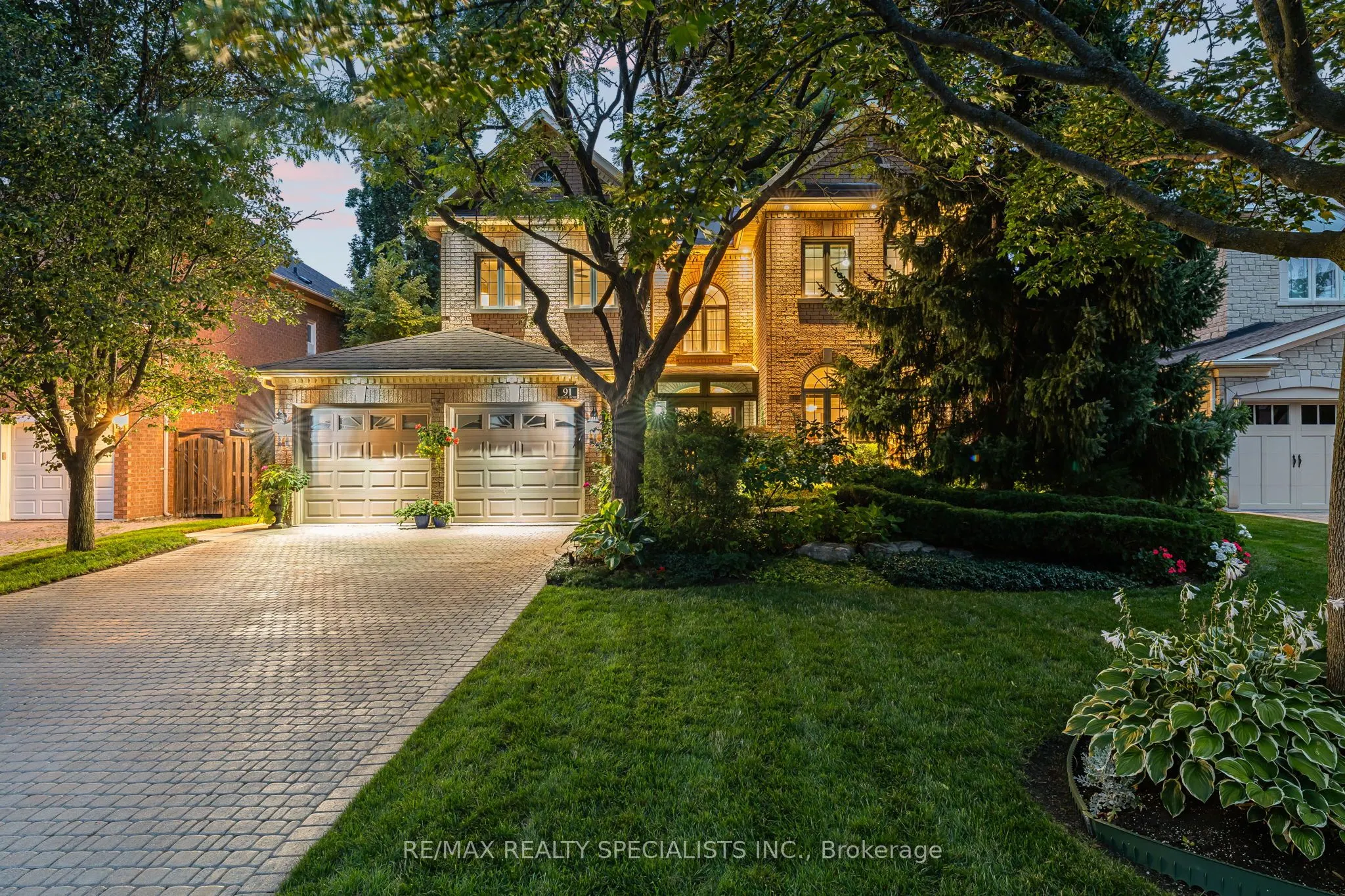 91 Silver Rose Crescent