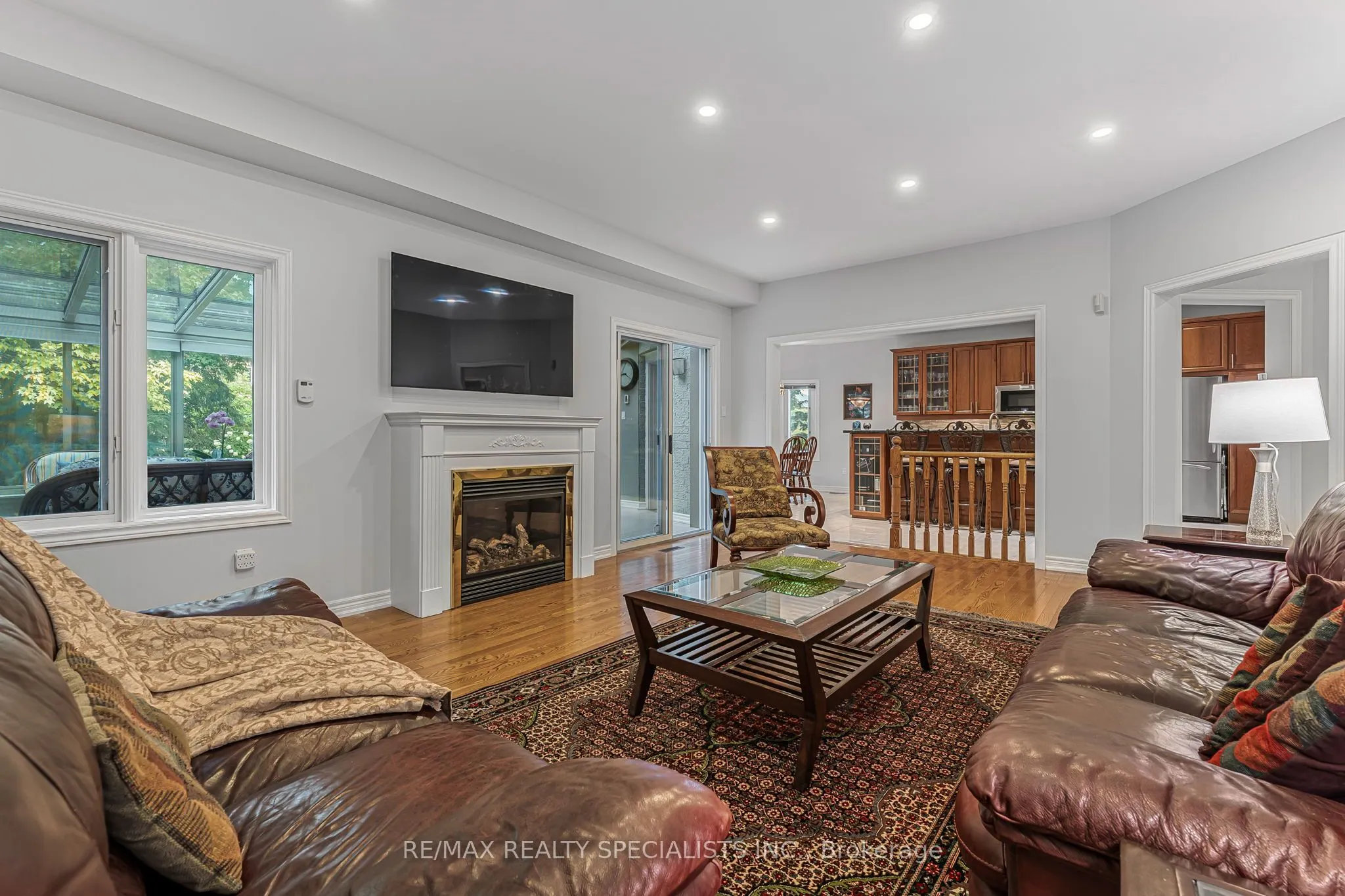91 Silver Rose Crescent