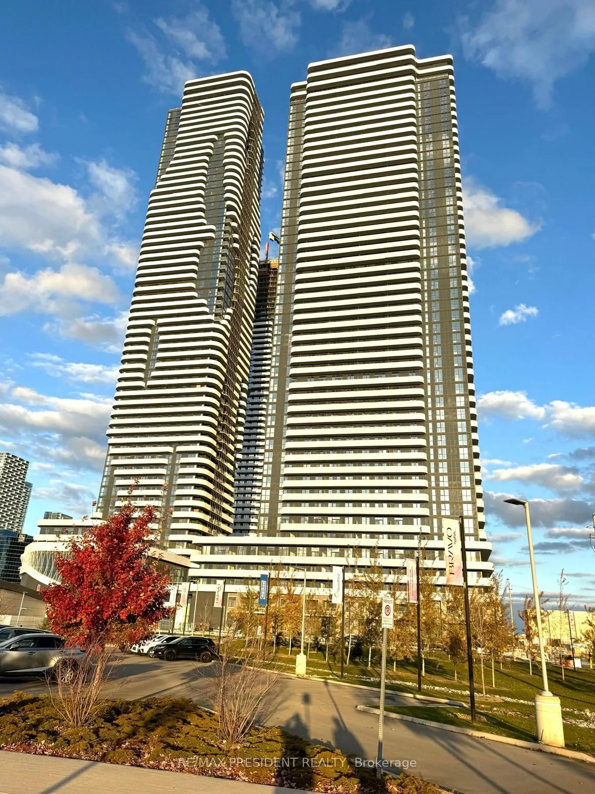195 Commerce Street W, #1207