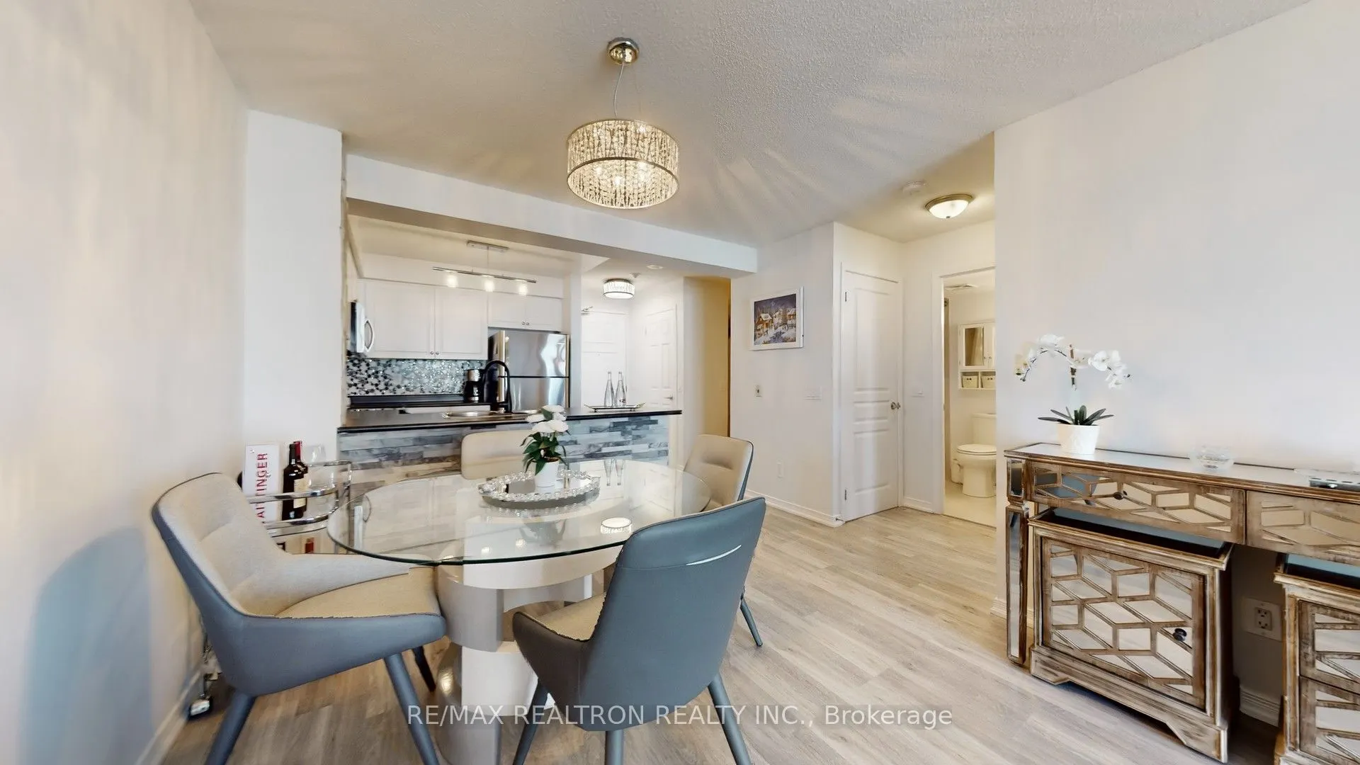 310 Red Maple Road, #608