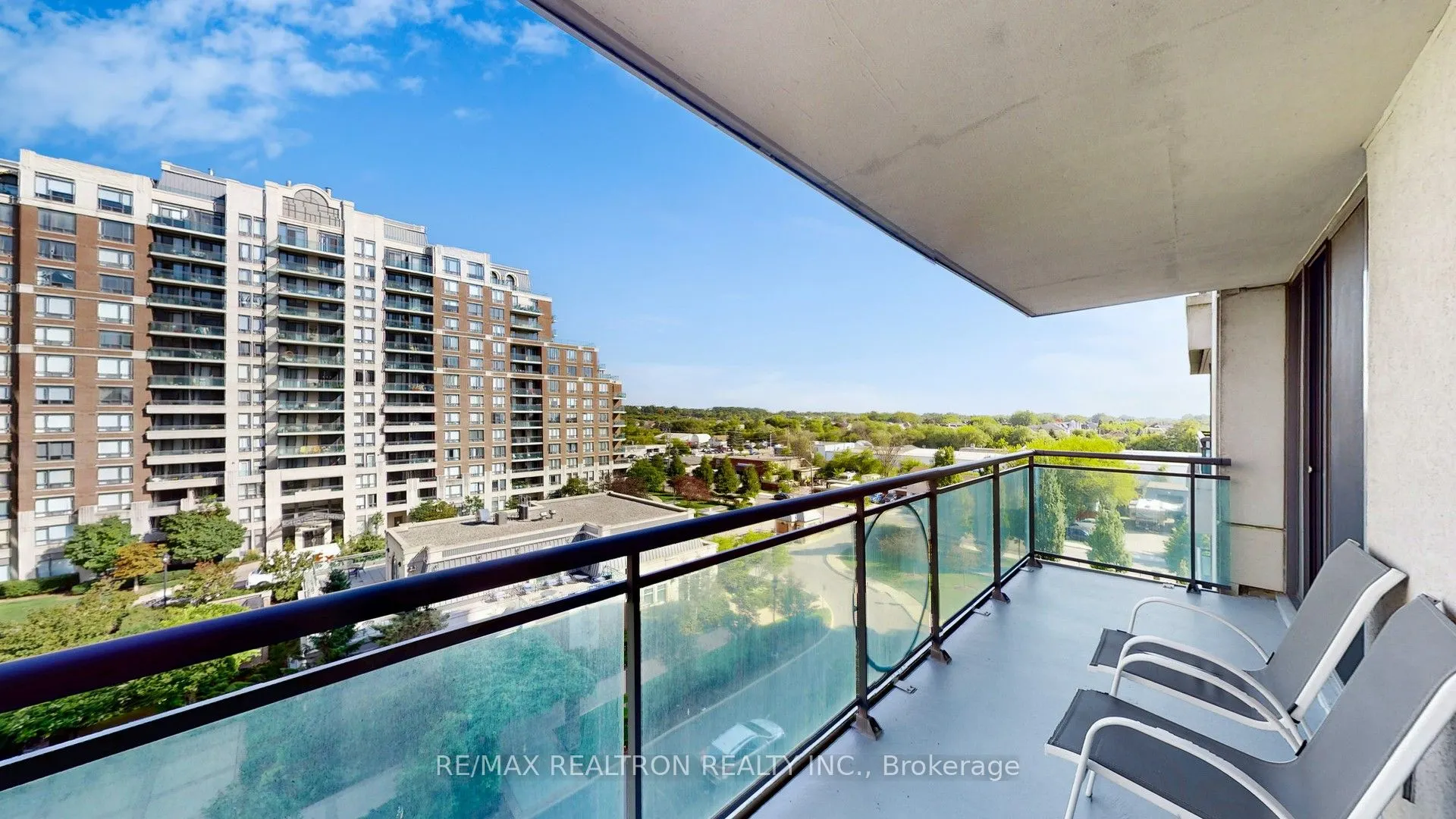 310 Red Maple Road, #608