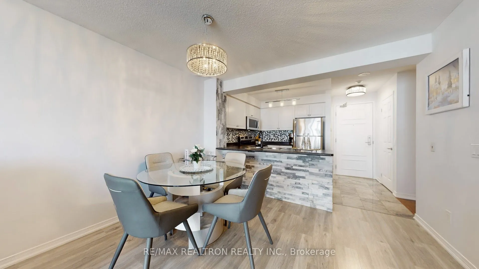 310 Red Maple Road, #608