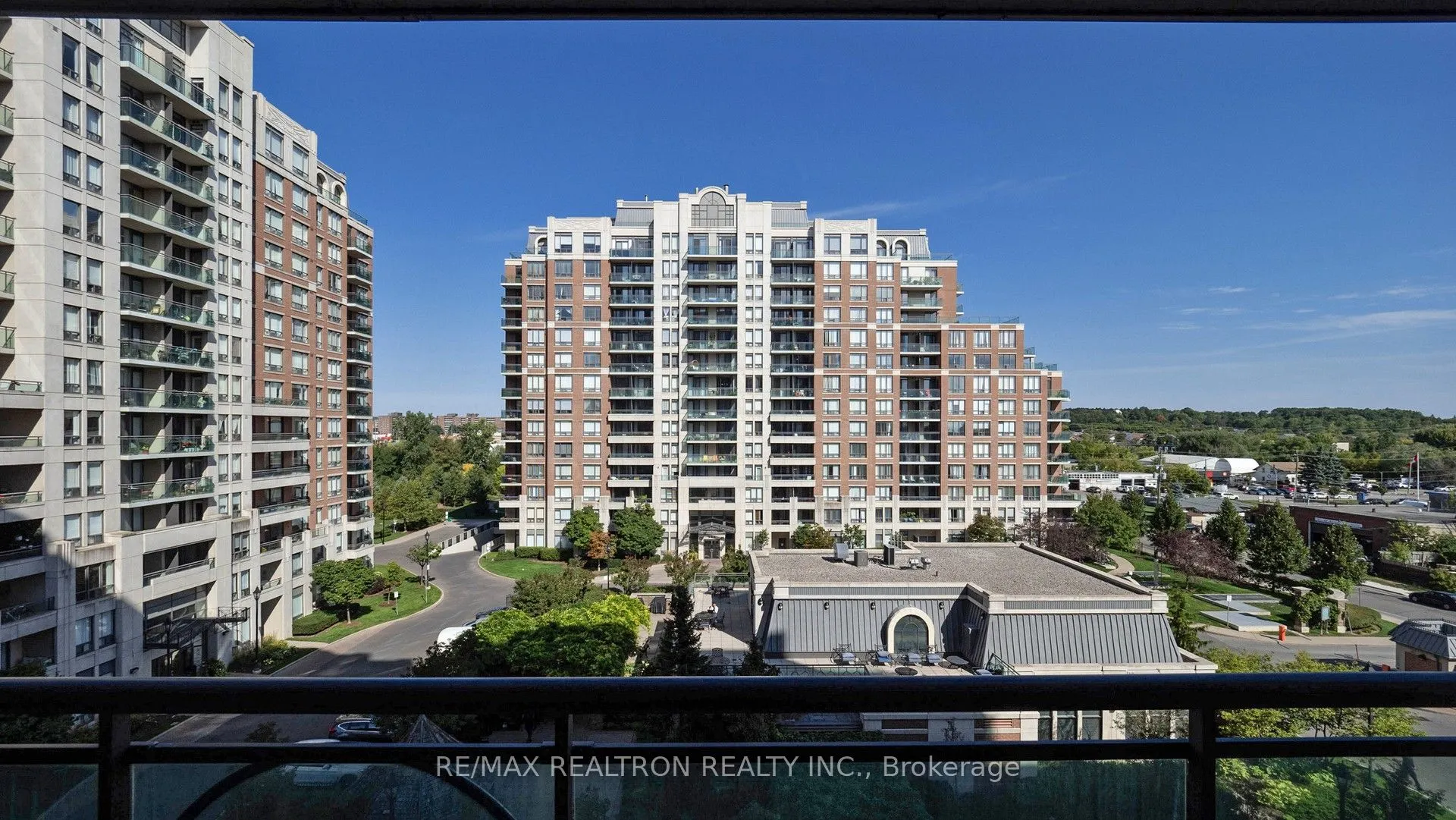 310 Red Maple Road, #608