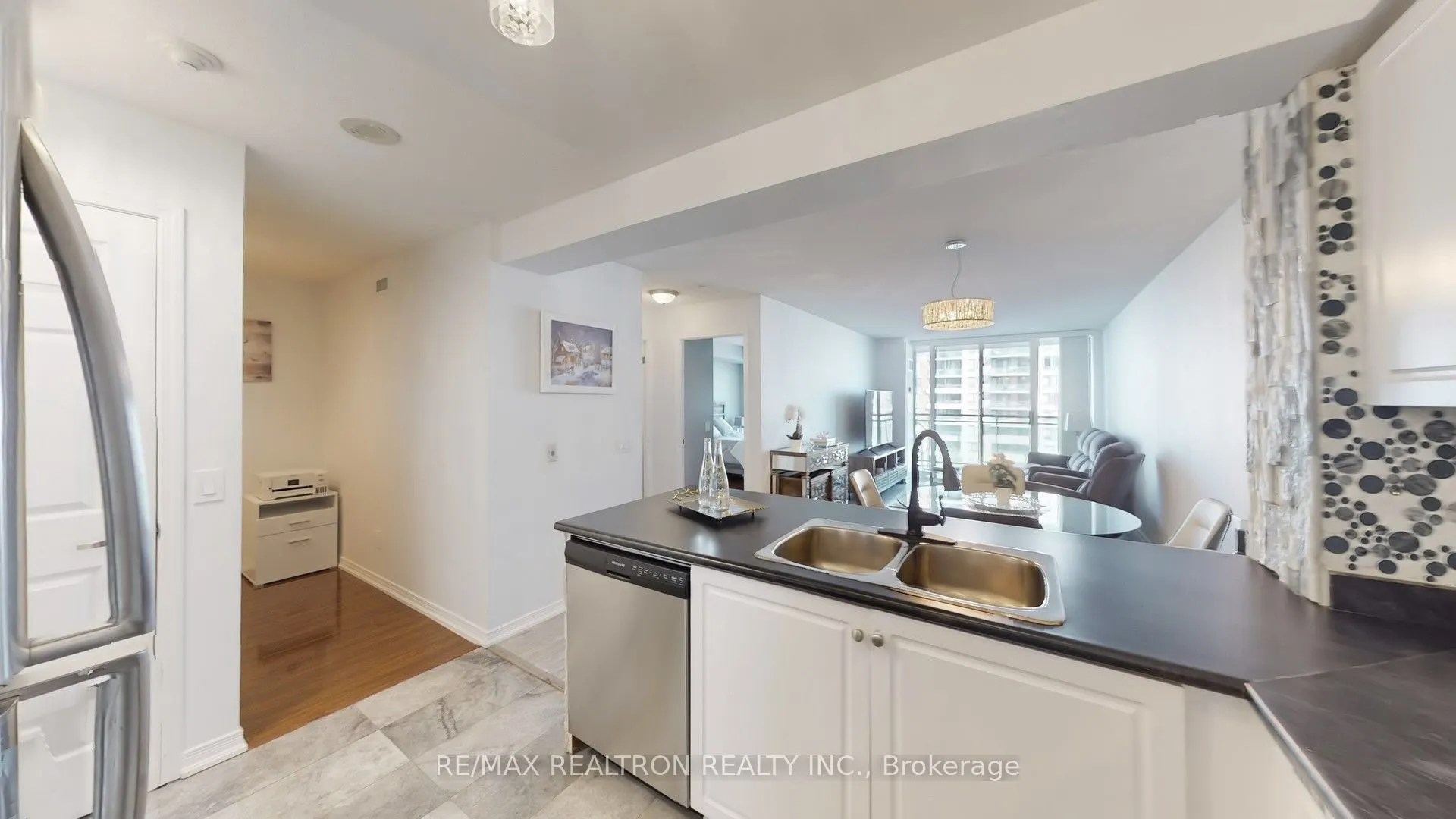 310 Red Maple Road, #608