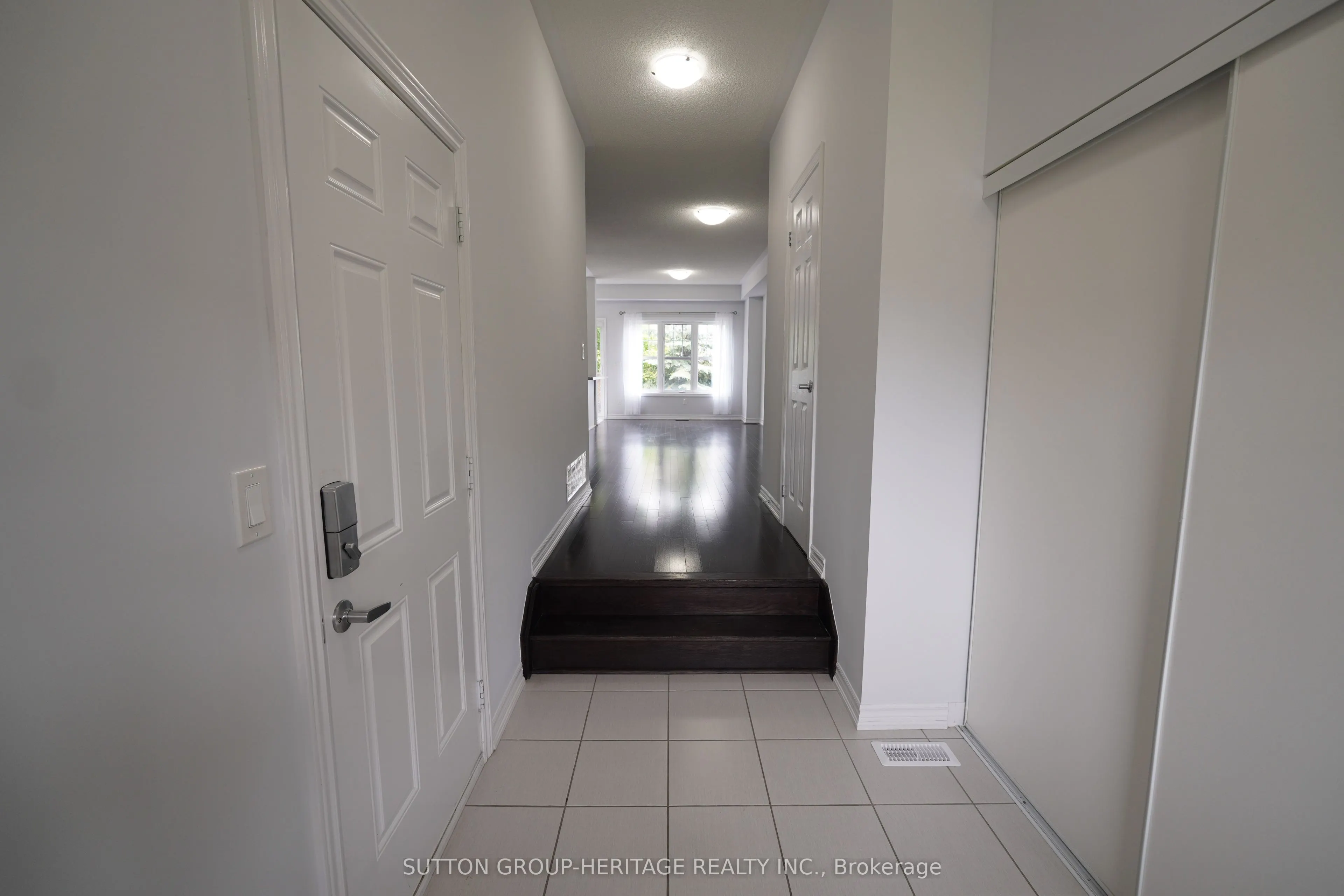 166 Boadway Crescent