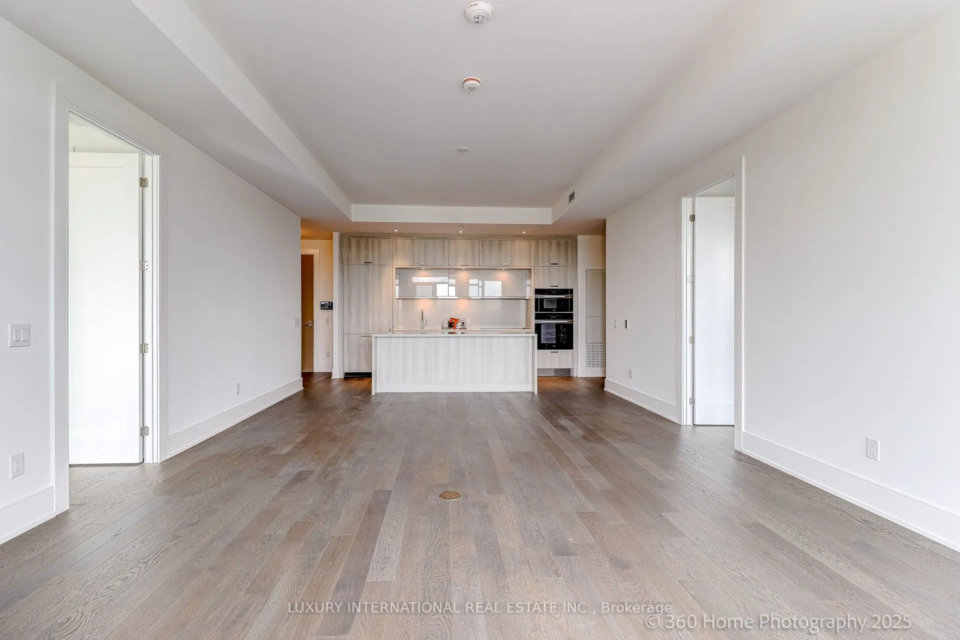 399 Royal Orchard Boulevard, #404
