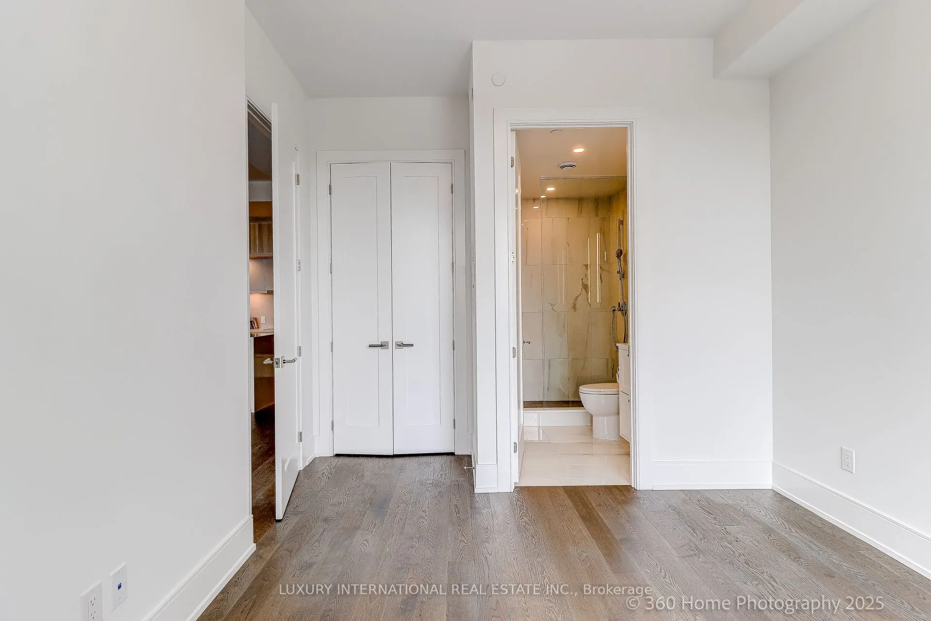 399 Royal Orchard Boulevard, #404