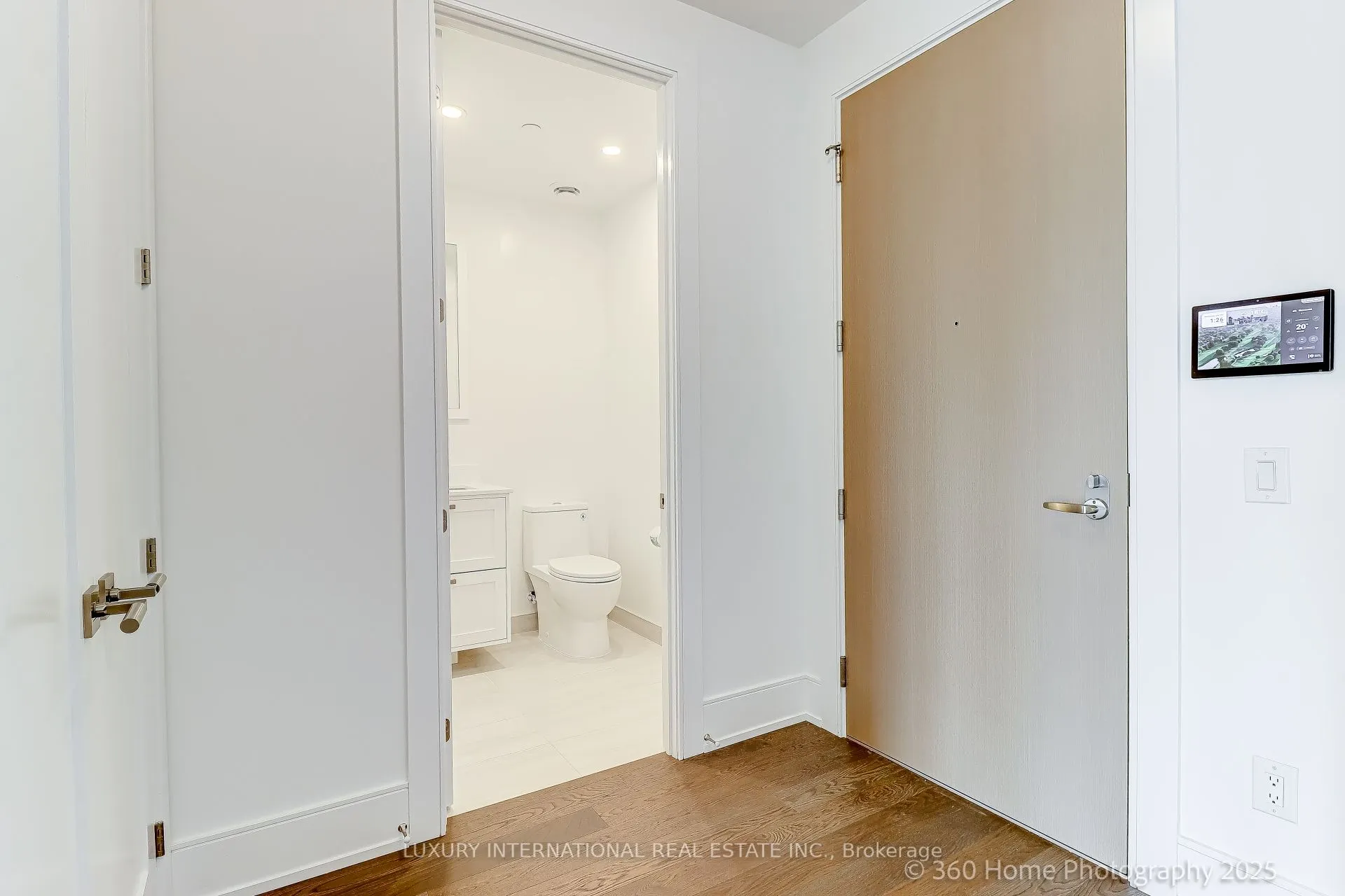 399 Royal Orchard Boulevard, #404