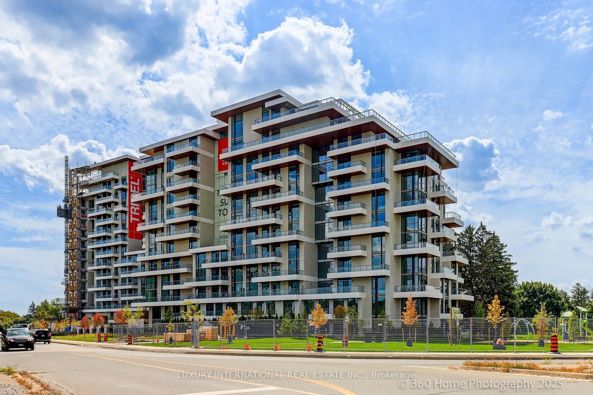 399 Royal Orchard Boulevard, #404