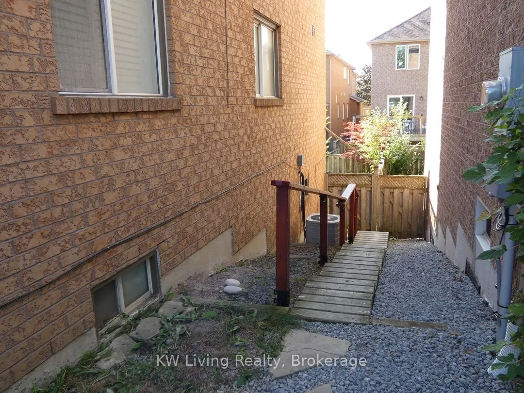 394 Clearmeadow Boulevard, #Basement