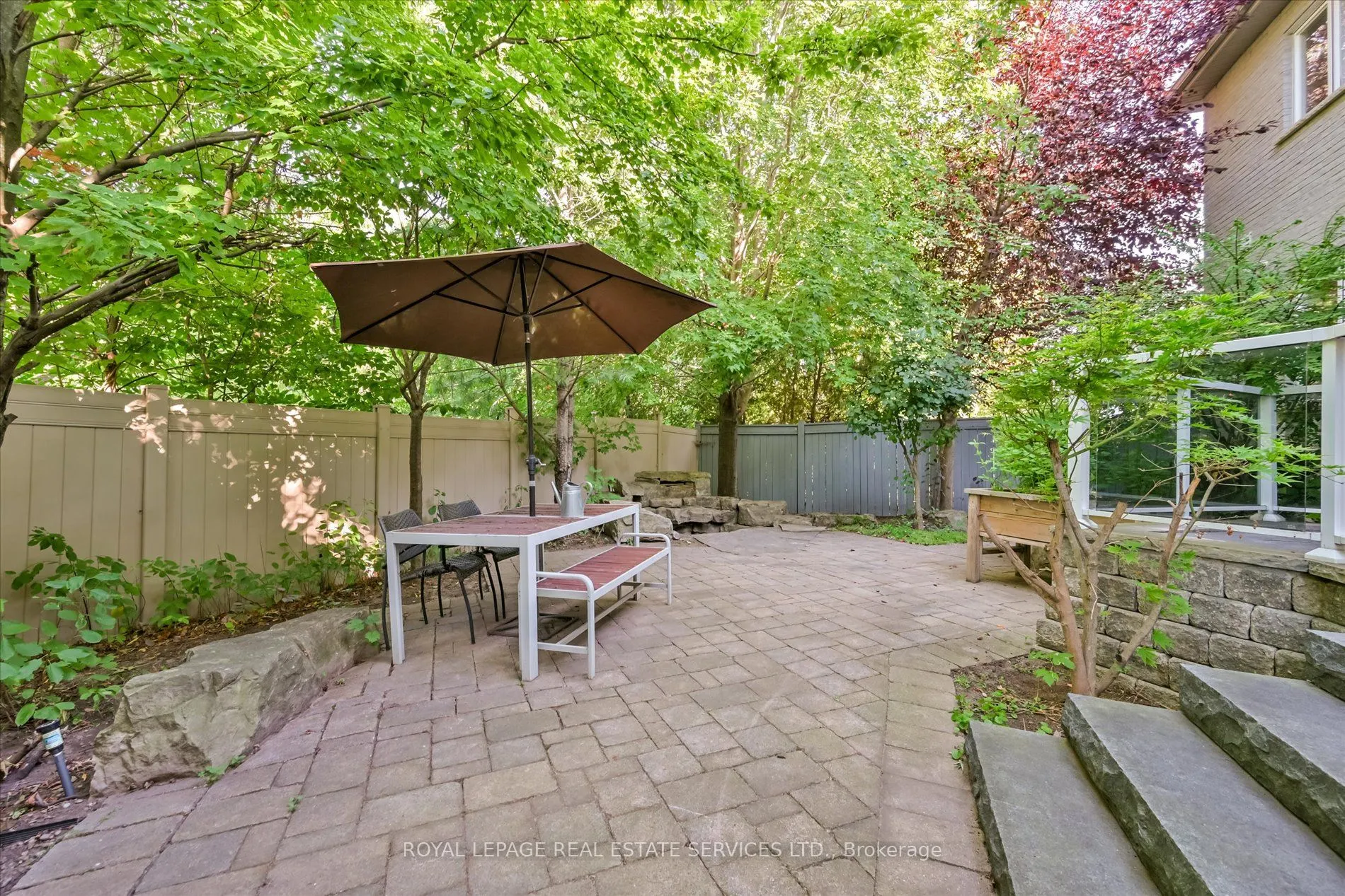 95 Loudon Crescent