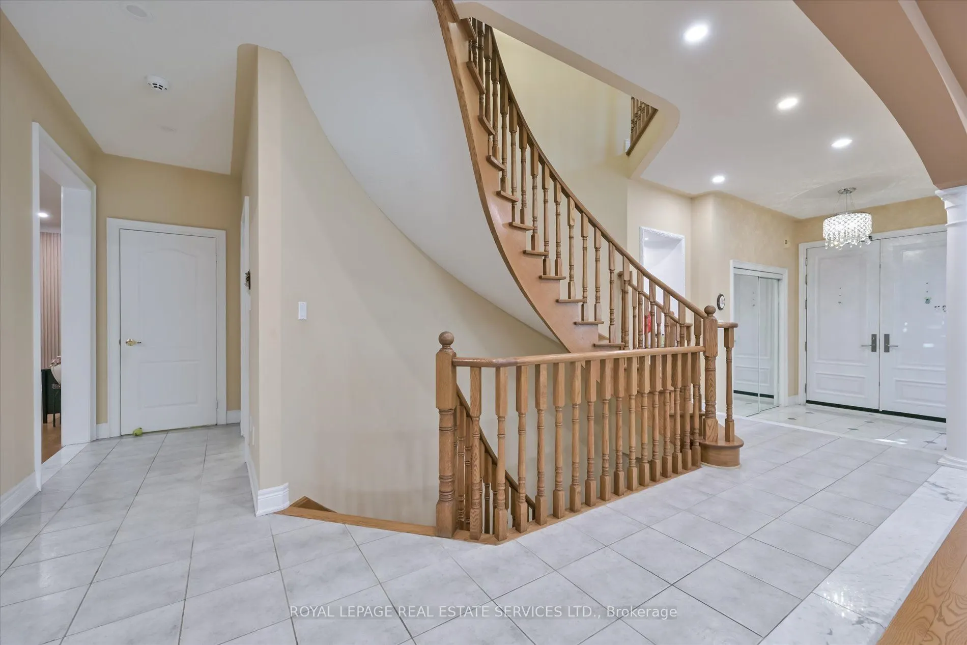 95 Loudon Crescent