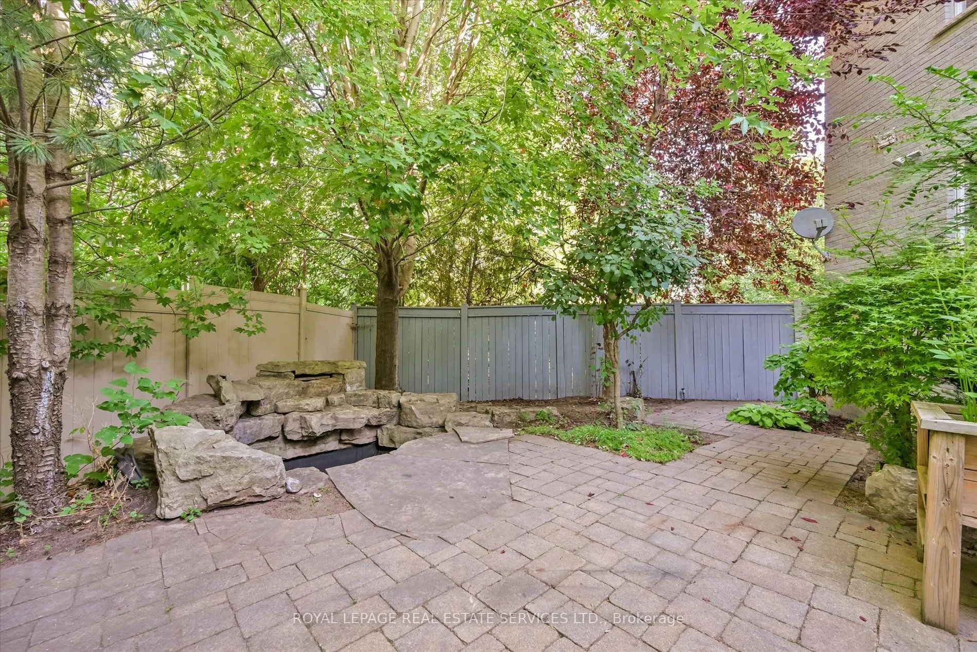 95 Loudon Crescent