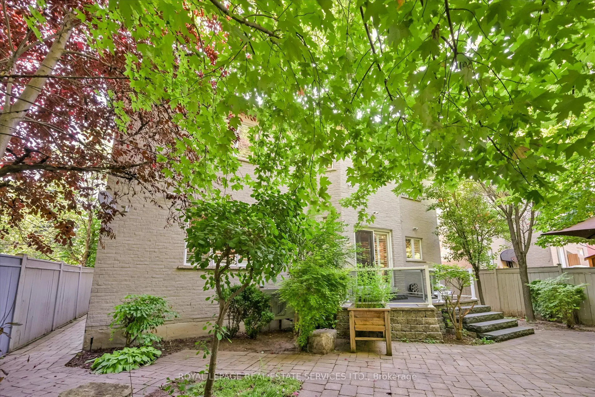 95 Loudon Crescent