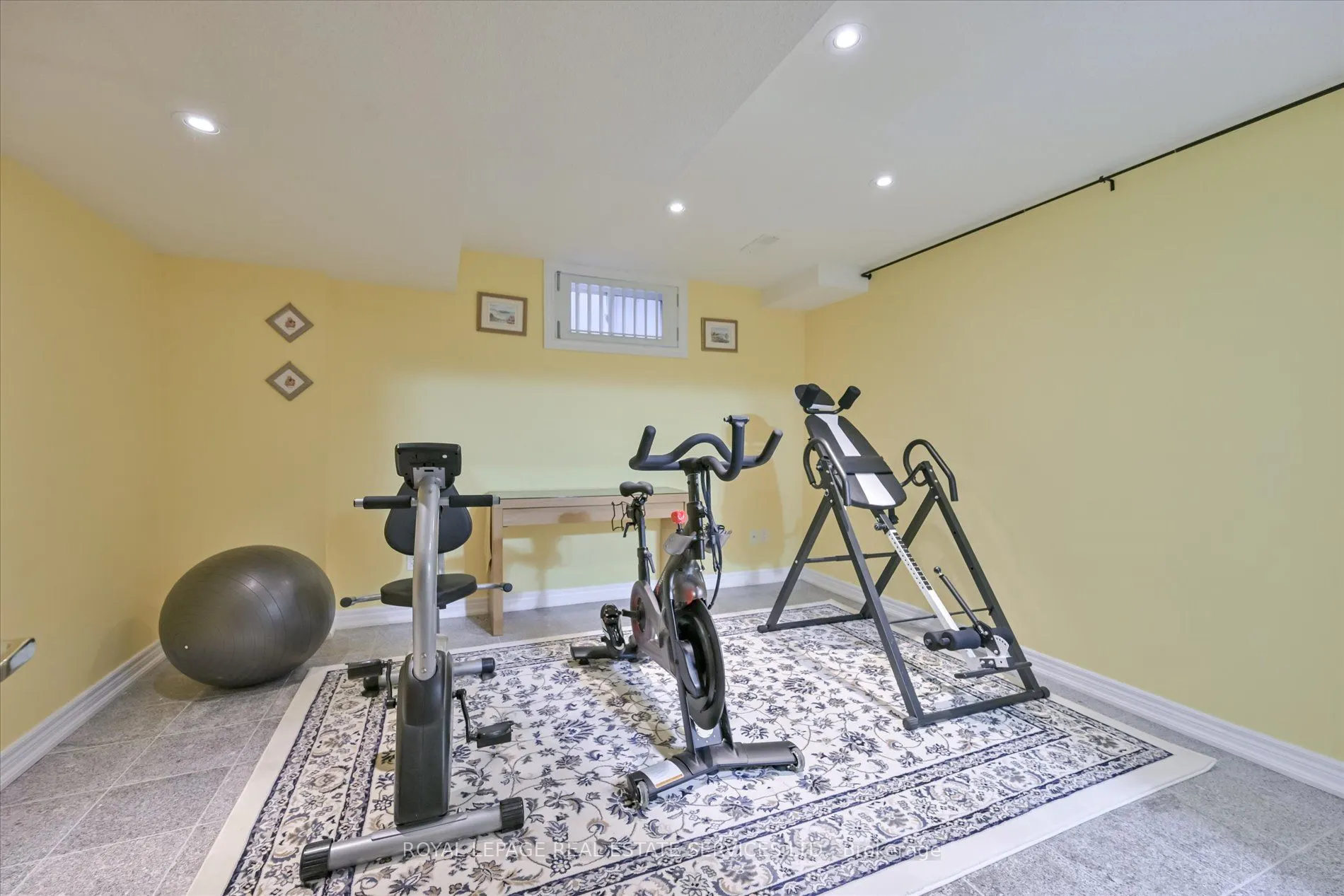 95 Loudon Crescent
